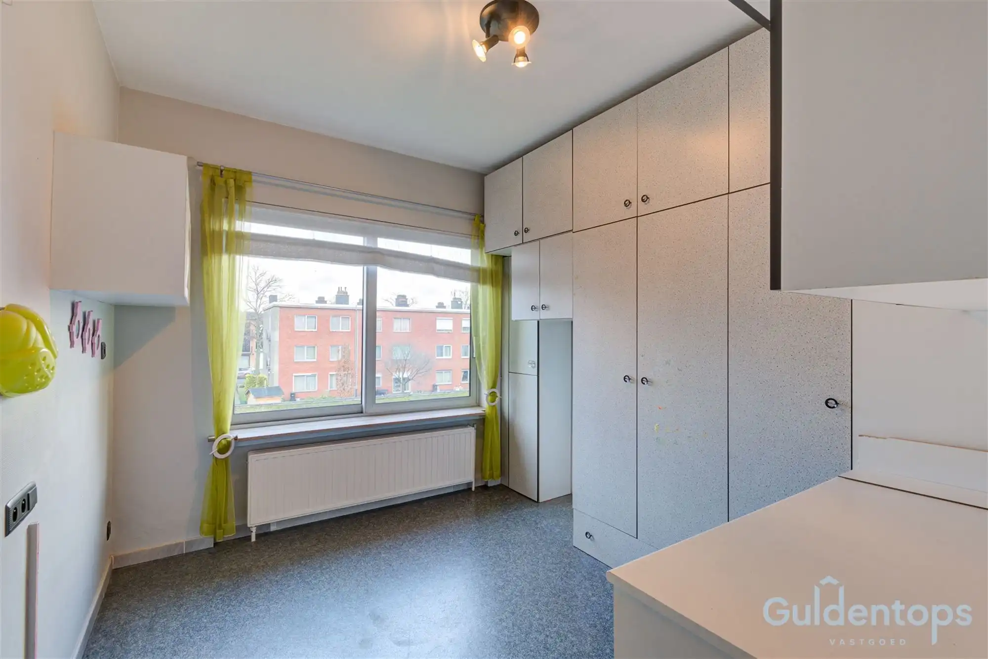 3-slaapkamerappartement op knappe ligging foto 18