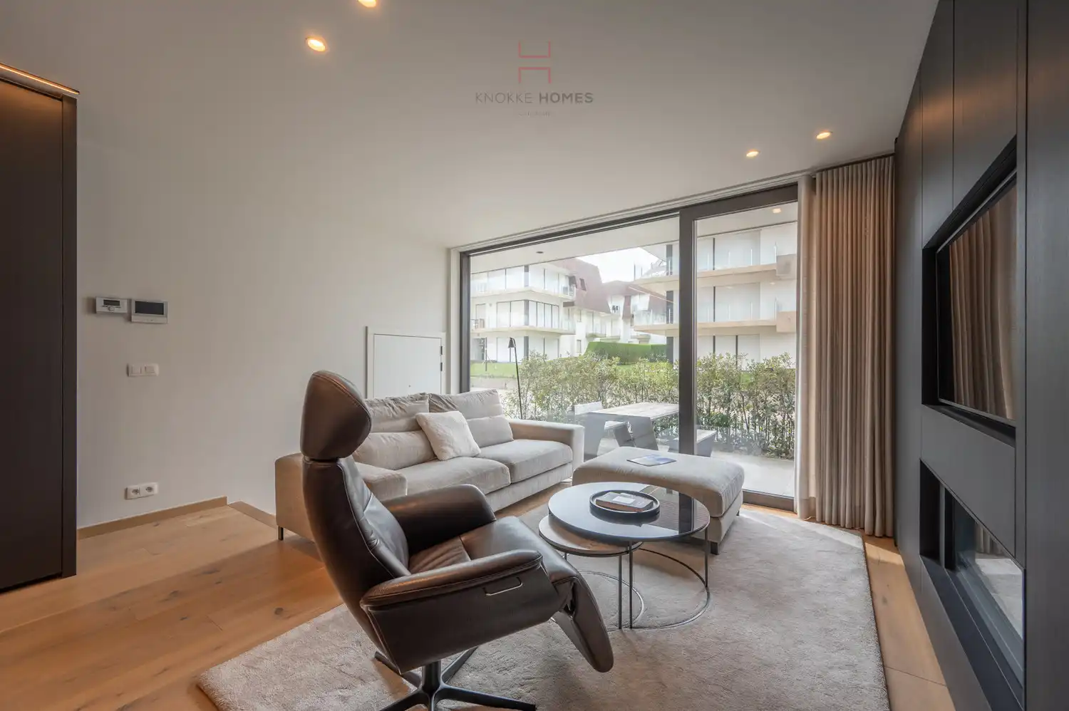 Stijlvol en instapklaar appartement  op toplocatie, dichtbij van strand te Duinbergen. foto 7