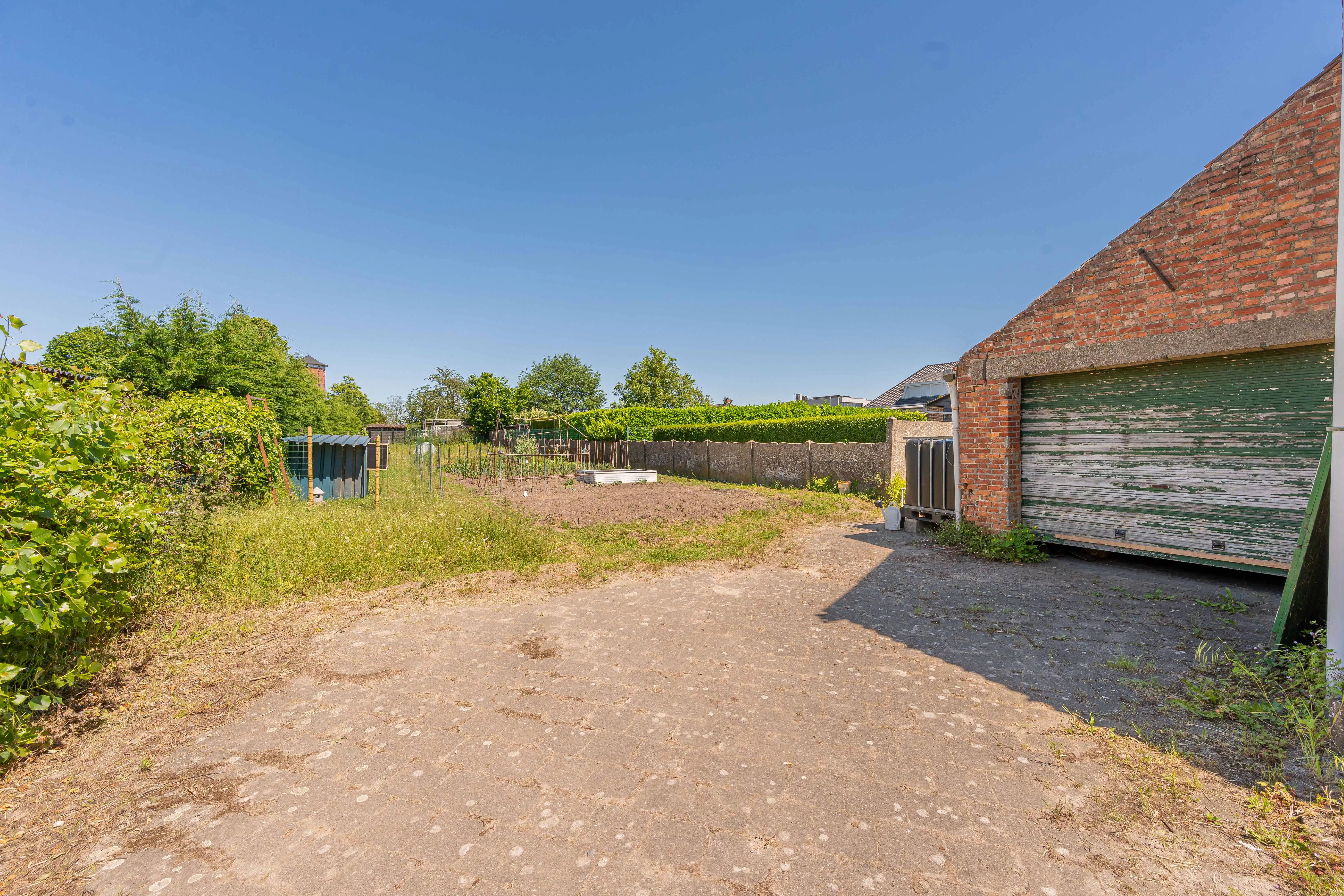 Te renoveren halfopen bebouwing op A-locatie foto 22