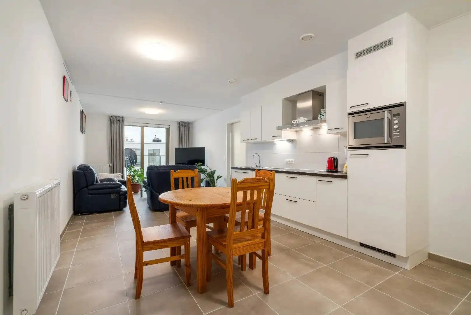 Investeringskans! Mooie service flat met terras nabij Gent centrum foto 3