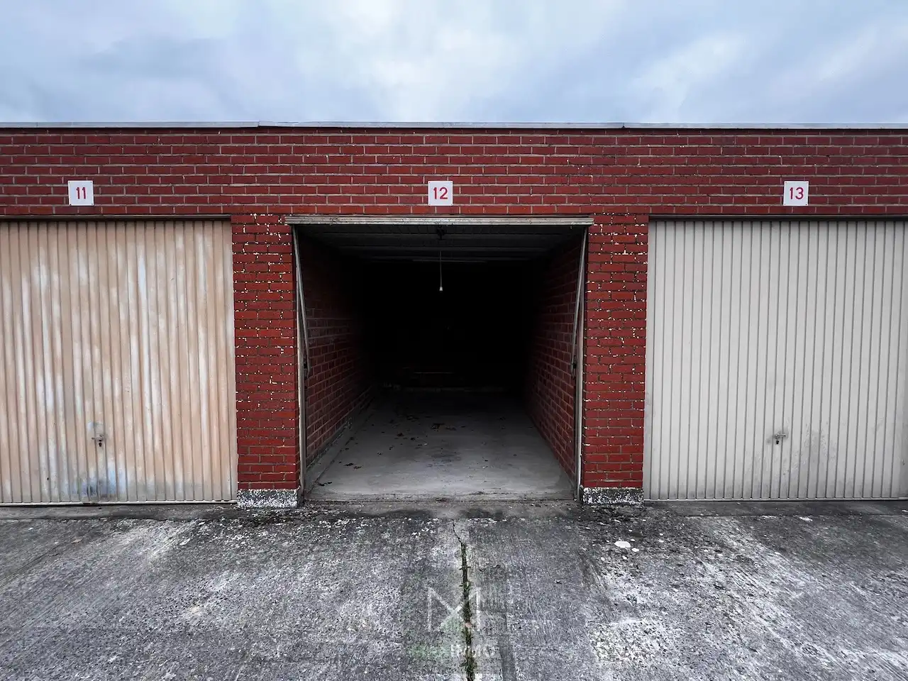 10 GARAGES TE KOOP IN HET CENTRUM VAN LAUWE foto 3