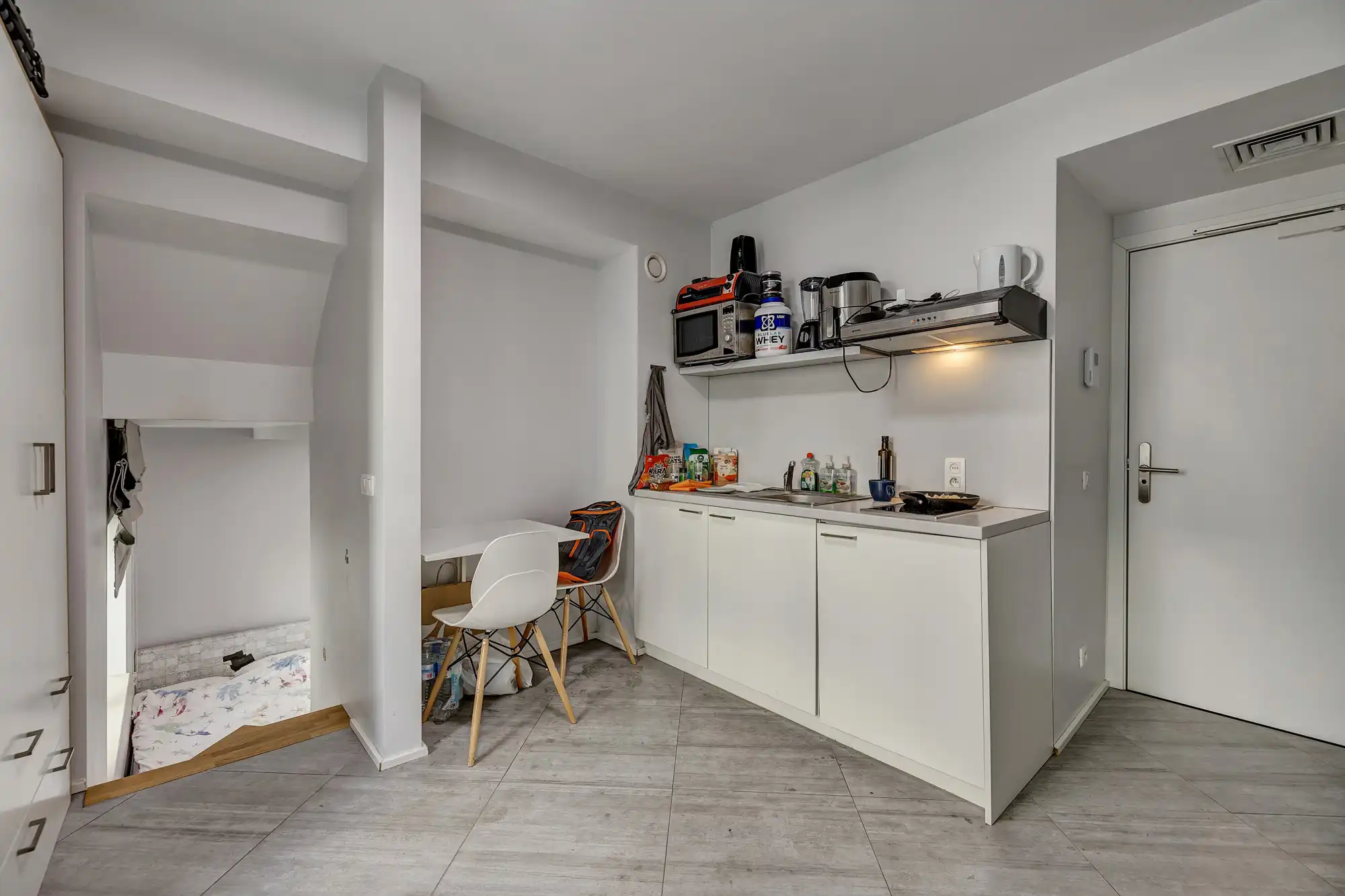 Studio te koop in Brussel! foto {{pictureIndex}}