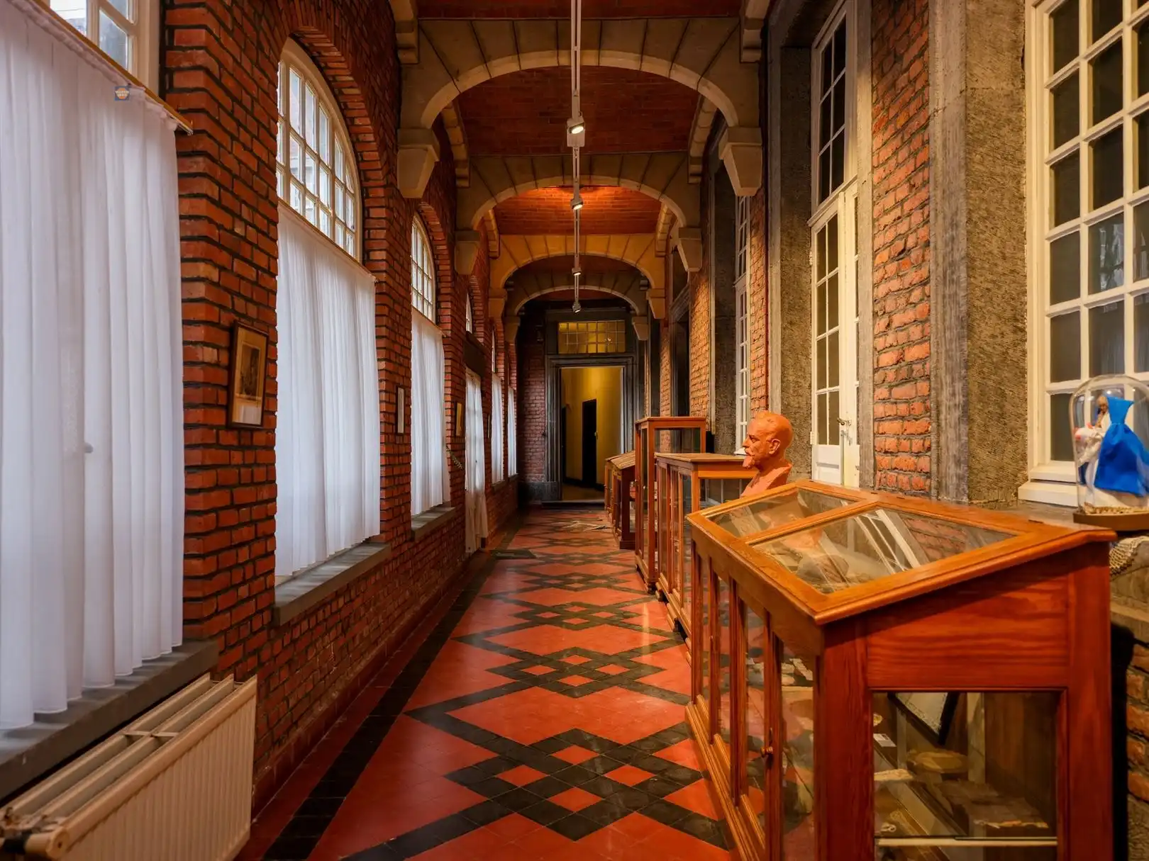 Uniek historisch klooster met uitzonderlijk ontwikkelingspotentieel in centrum Sint-Truiden foto 21