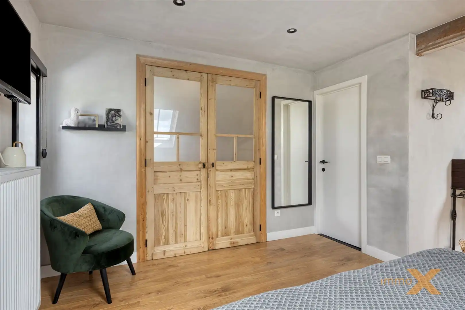 INSTAPKLARE HOEVEWONING MET STALLINGEN EN WEIDEN foto 20