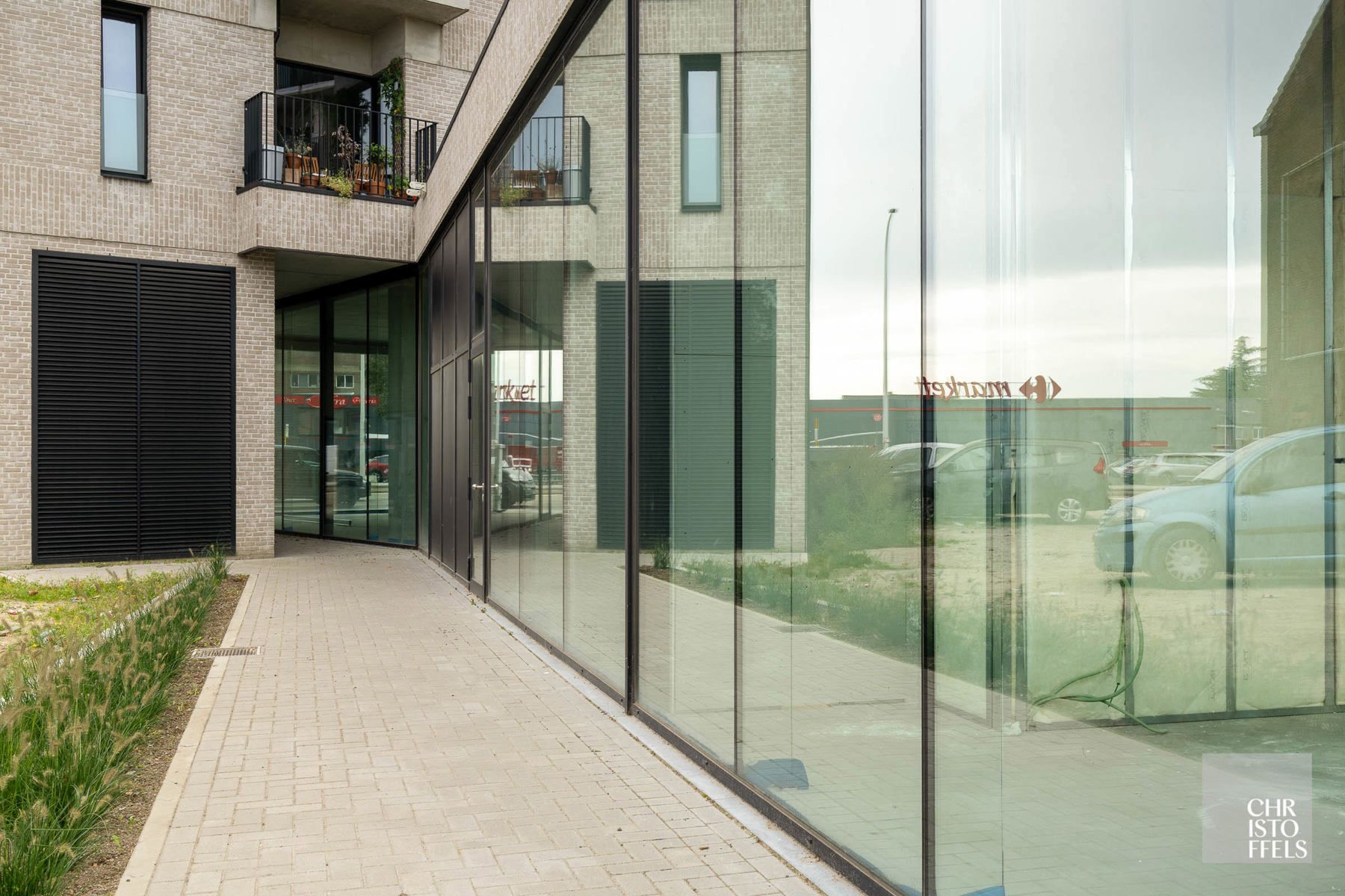 Modern appartement met zuidelijk terras op het 3de niveau. foto {{pictureIndex}}