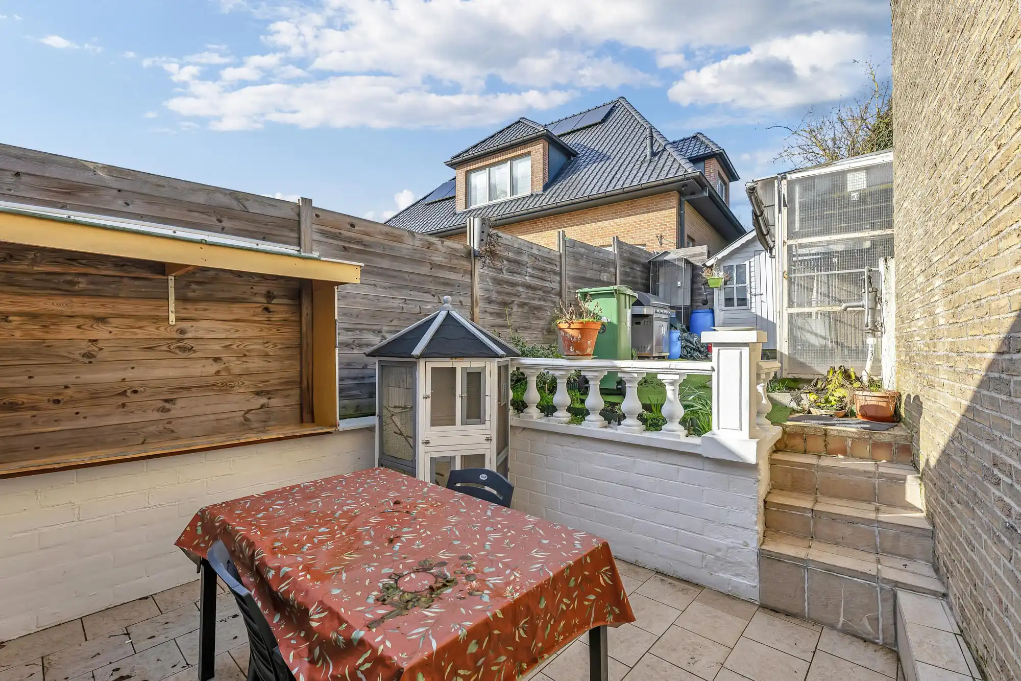 Goed onderhouden woning met garage foto 18