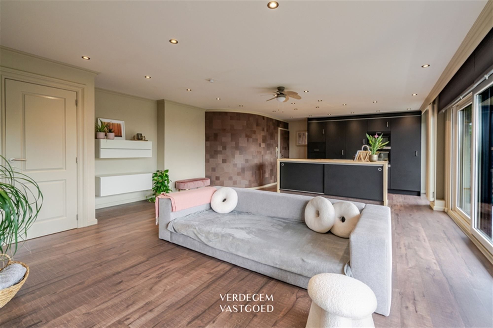 Mooi gerenoveerd en instapklaar appartement: een oase in het groen foto 2