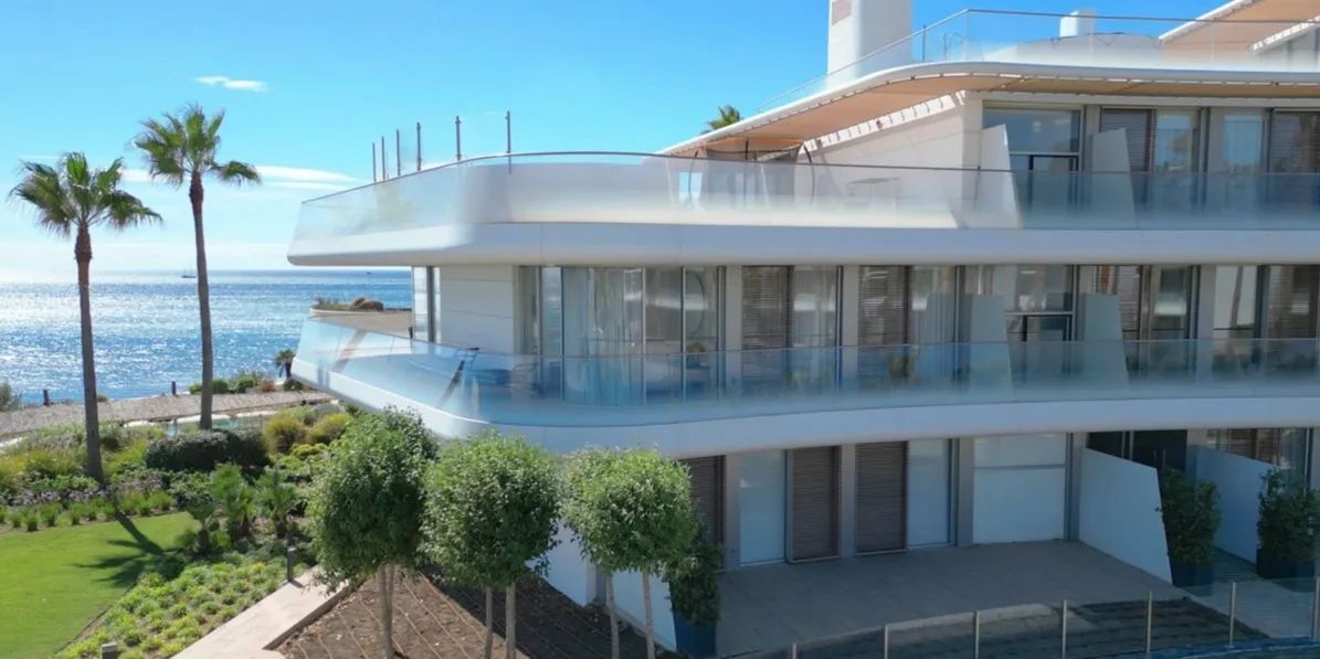 Exclusief frontline beach appartement in Estepona – wonen in pure luxe met spectaculair zeezicht! foto 27