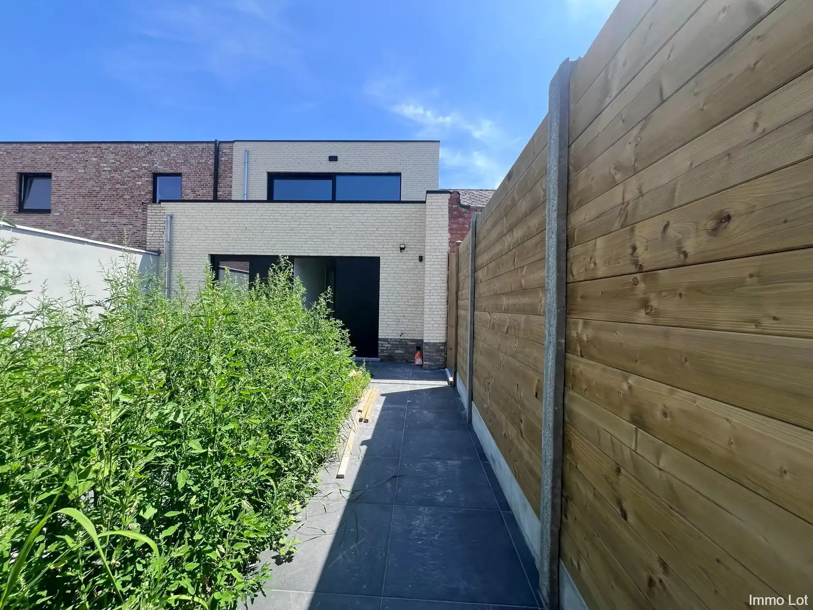 Moderne nieuwbouwwoning met 4 slaapkamers te huur foto 16