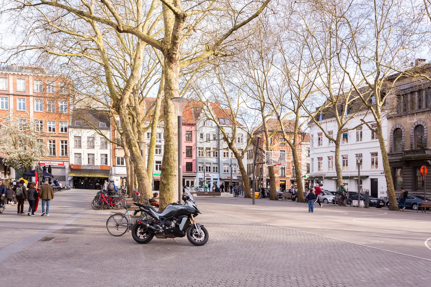 Stijlvol&nbsp;bemeubeld&nbsp;2 slpk appartement op toplocatie! foto 5