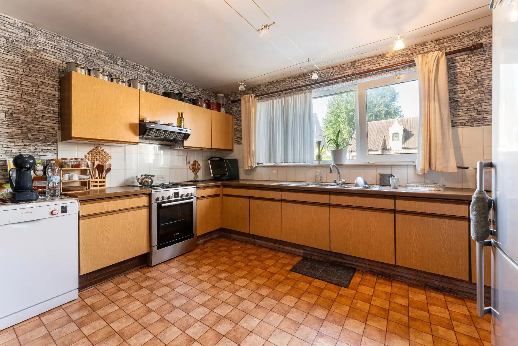 Te renoveren opbrengsteigendom op 4630 m²  foto 5
