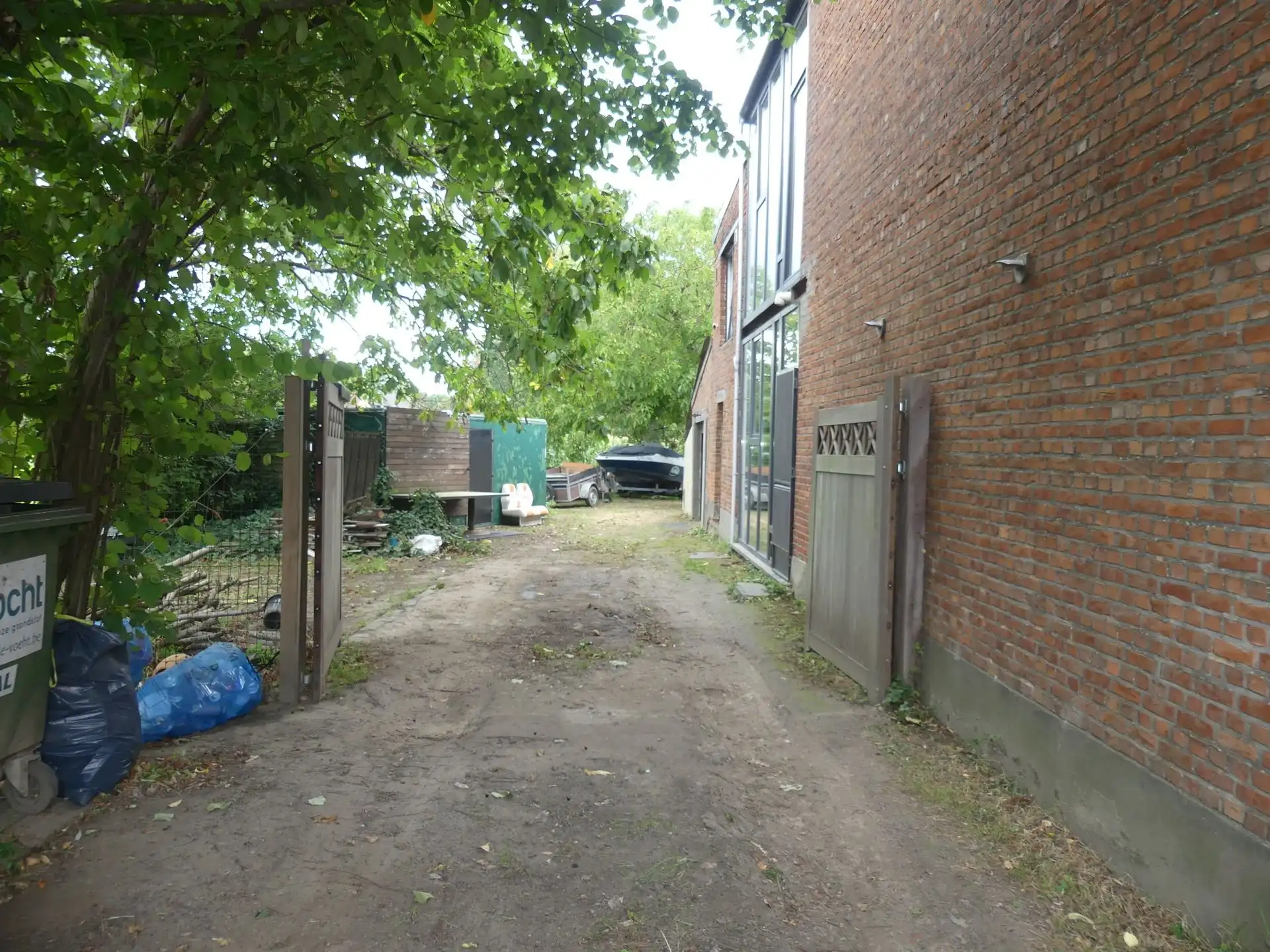 Centraal gelegen woning met vele mogelijkheden foto 24
