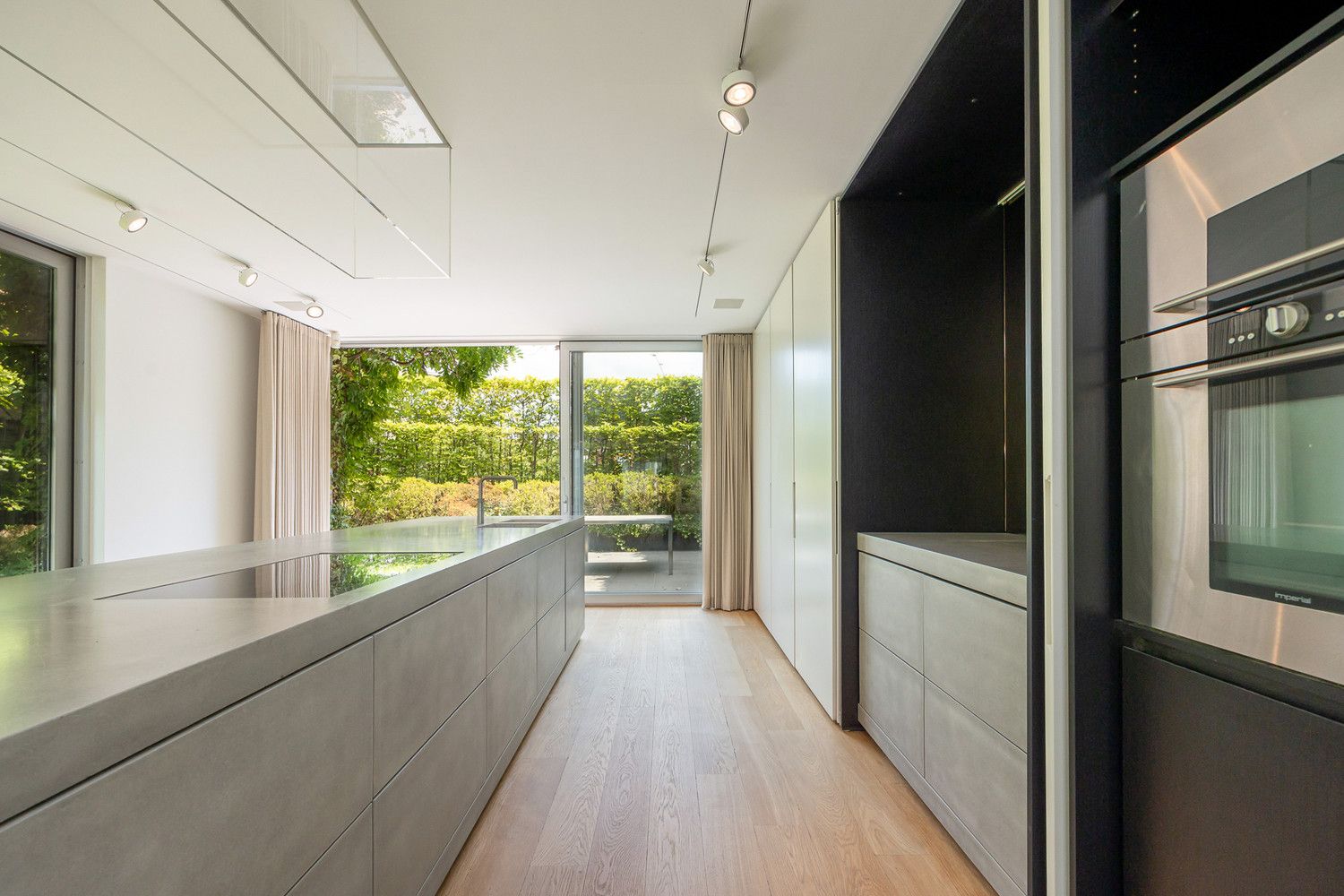 LUXUEUZE LOFT (341m²) MET TUIN (200m²), ZWEMBAD EN SAUNA IN LUXEPROJECT PAPYRUS TE ZURENBORG-ANTWERPEN foto {{pictureIndex}}