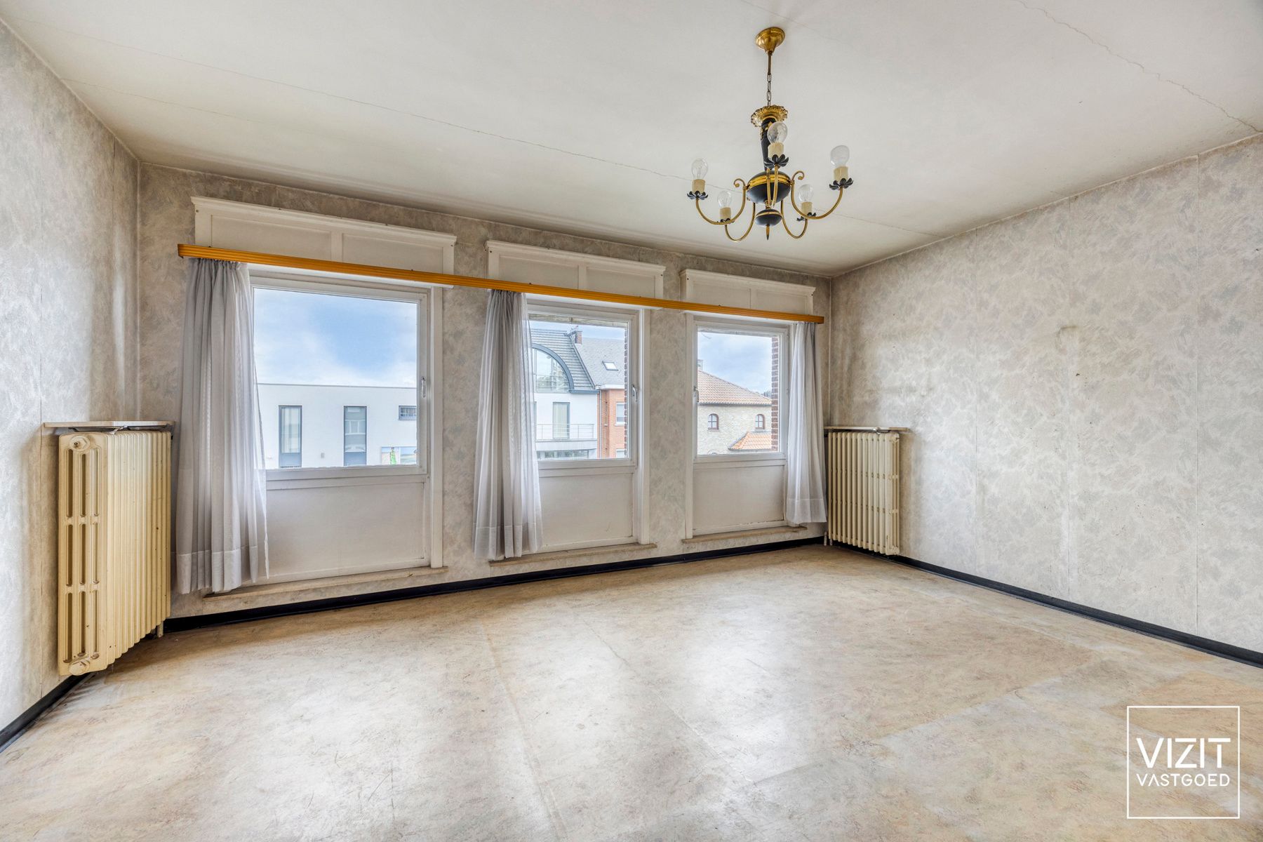 Ruime en karaktervolle woning te Ninove!  foto 10
