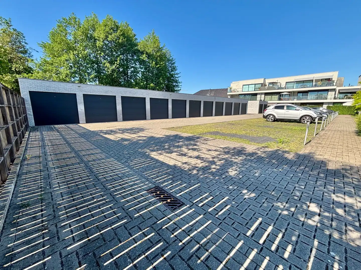 Ruim en lichtrijk appartement met groot zonneterras en garage foto 19