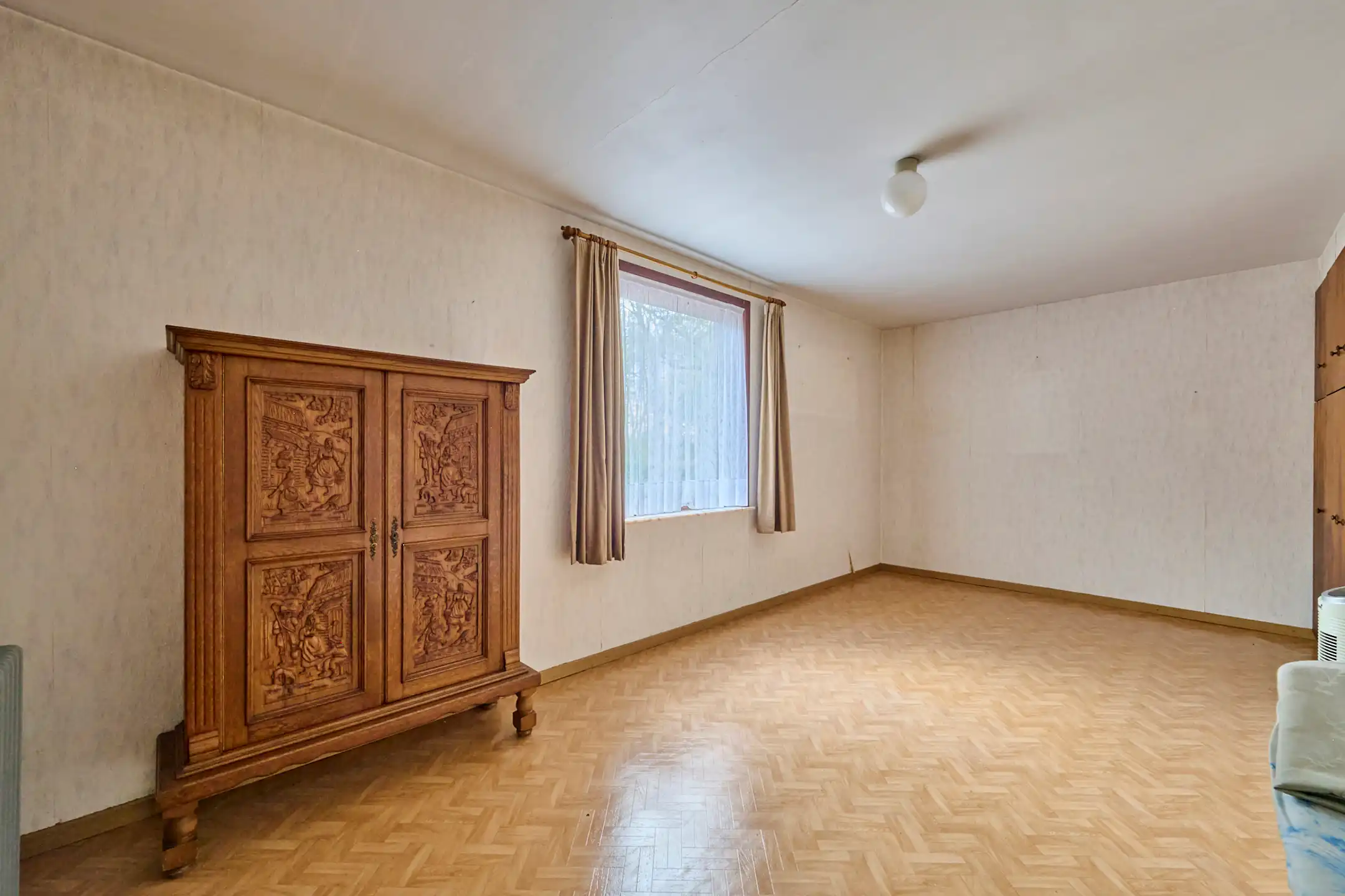 TE RENOVEREN WONING MET VEEL MOGELIJKHEDEN OP 1HA 68A 48CA foto 11