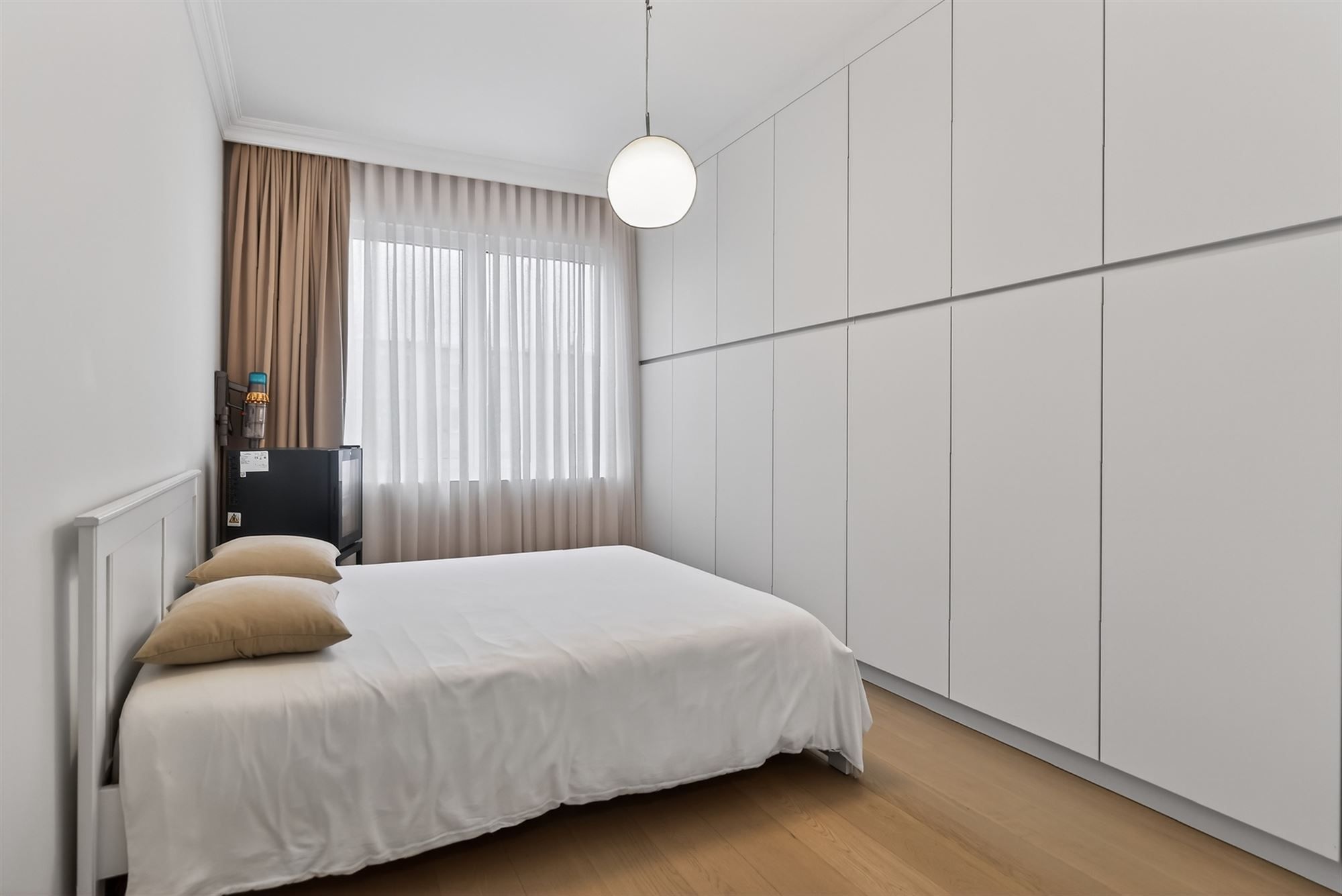 Knap afgewerkte ruime woning op toplocatie foto 14