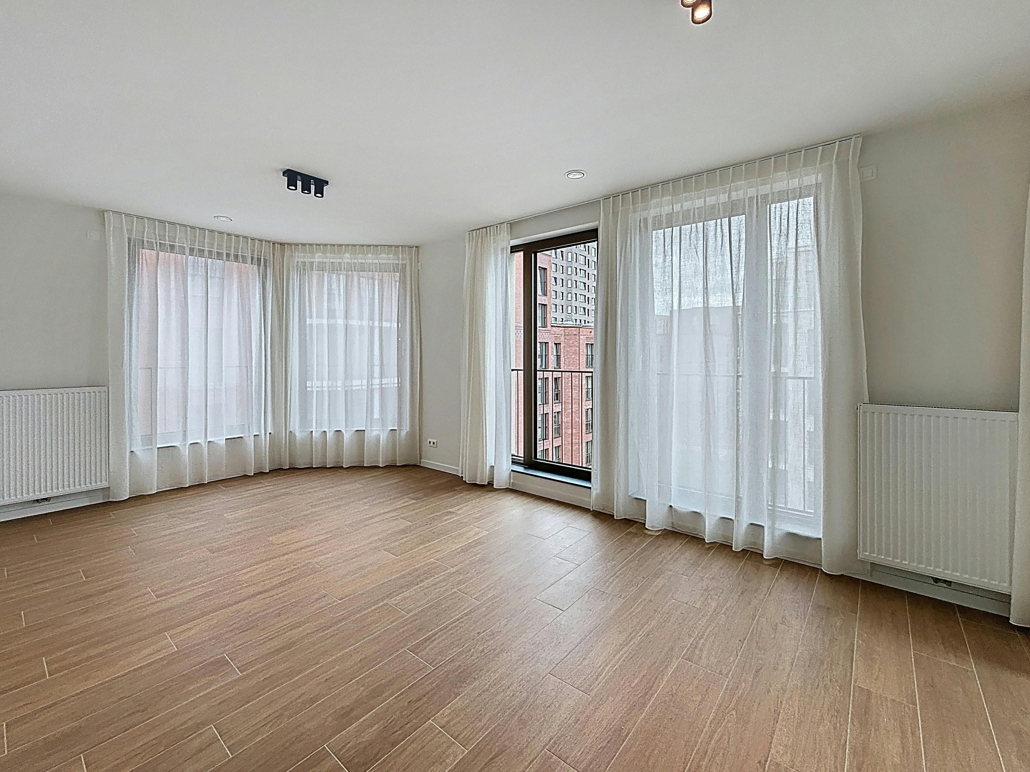 Prachtig 2 kamer appartement te huur in de PACIFIC  foto 2