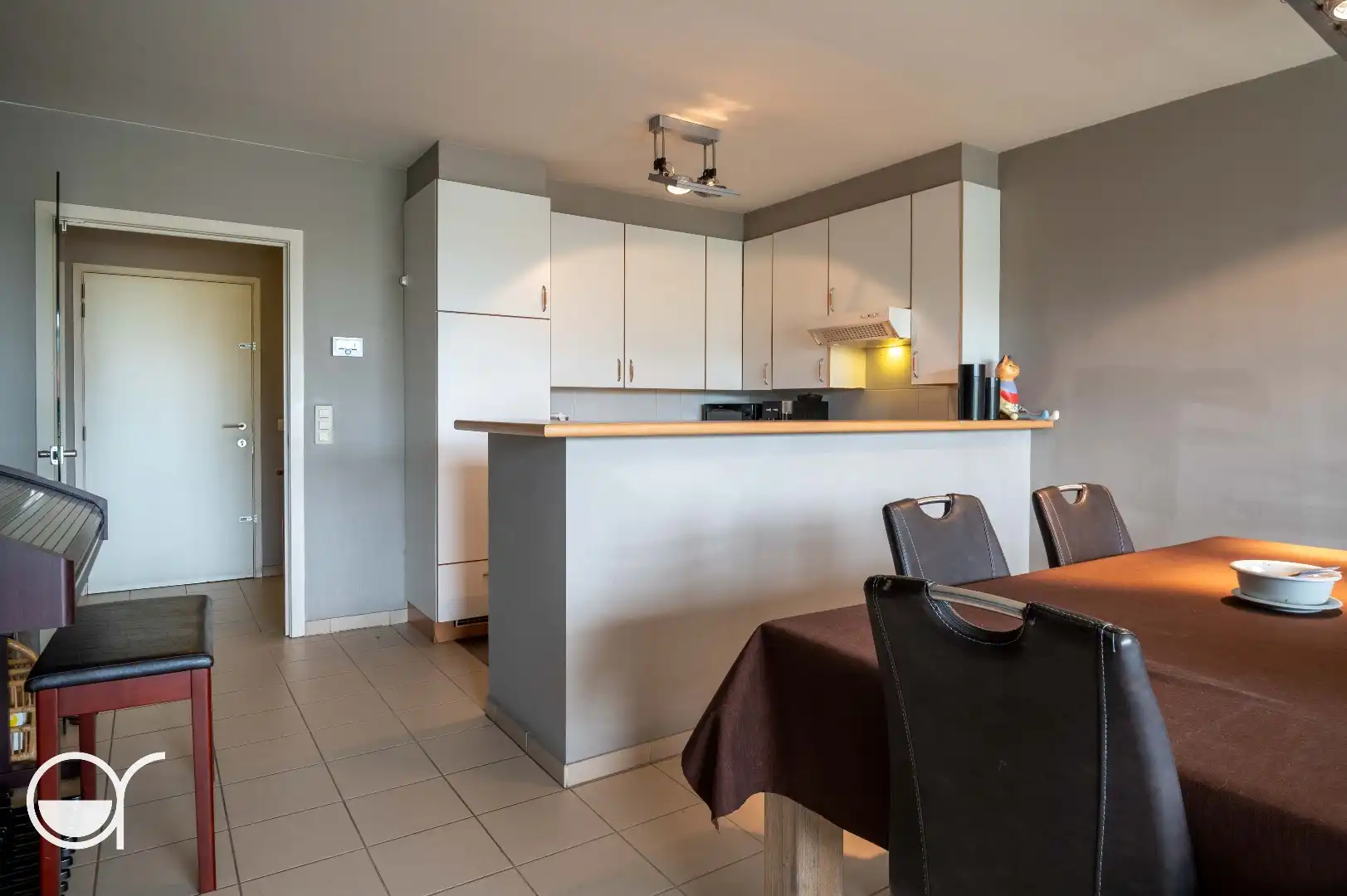 2-slaapkamerappartement met terras foto 7