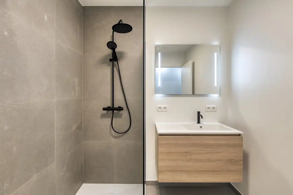 Kwalitatief en ruim nieuwbouwappartement (110m²) in Beselare  foto 14