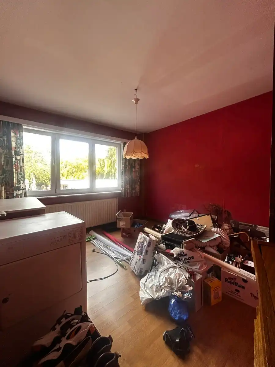 Ruime woning met 5 slpk, 2 badkamers, garage en ruime tuin foto 13