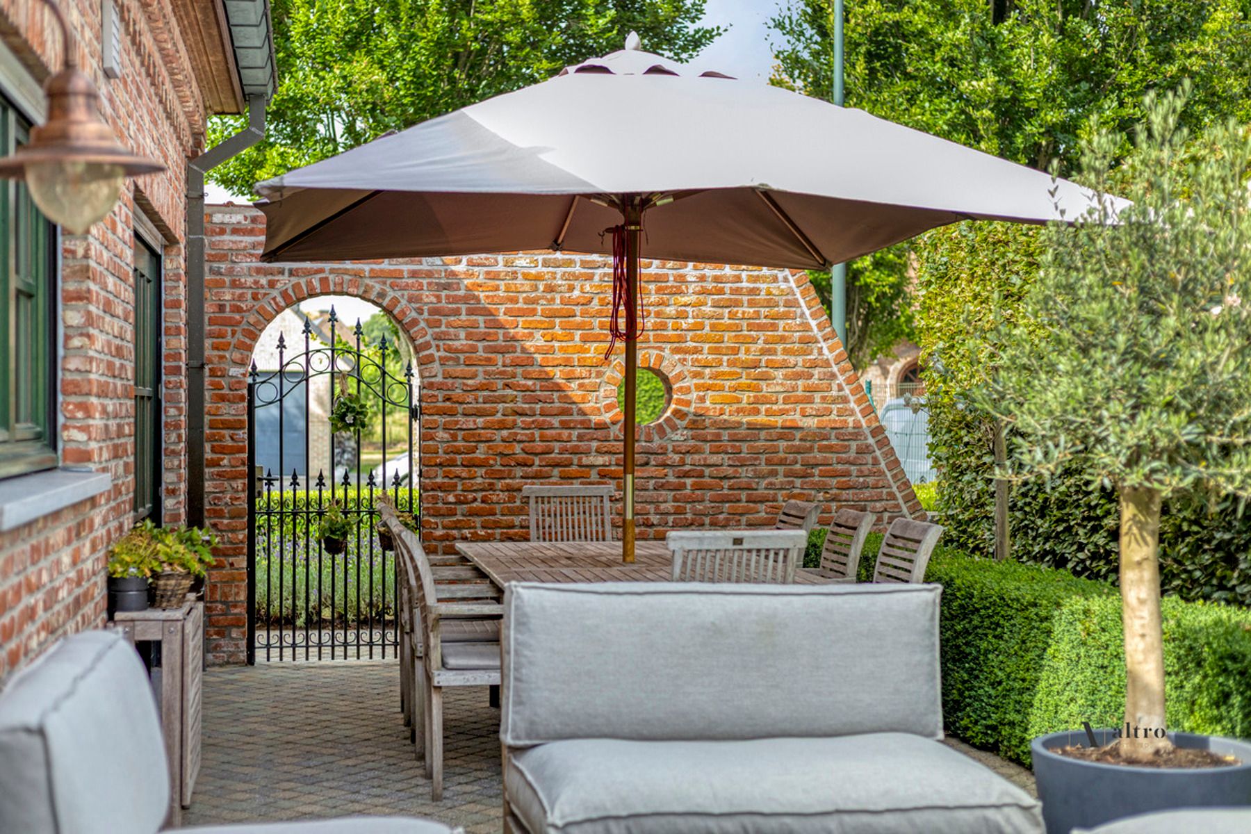Prachtige en instapklare villa in landelijke stijl  foto 33