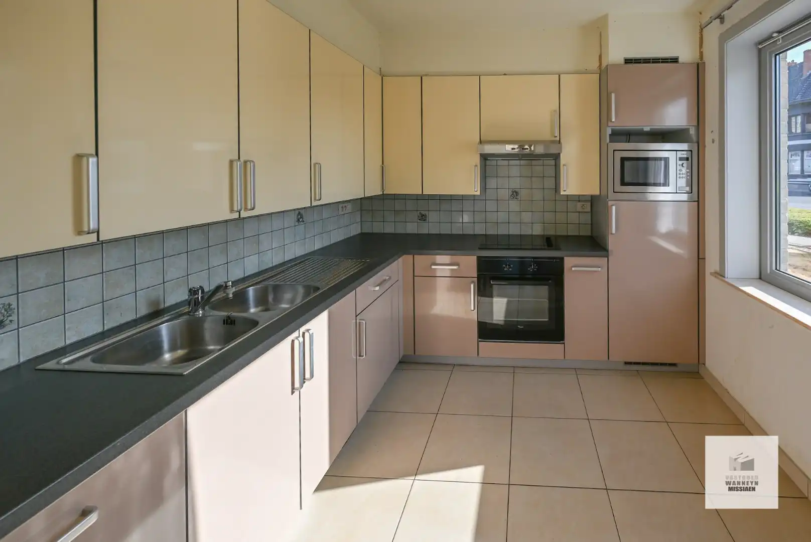 Ruim gelijkvloers appartement met 2 slpk en zonnige tuin/terras foto 8