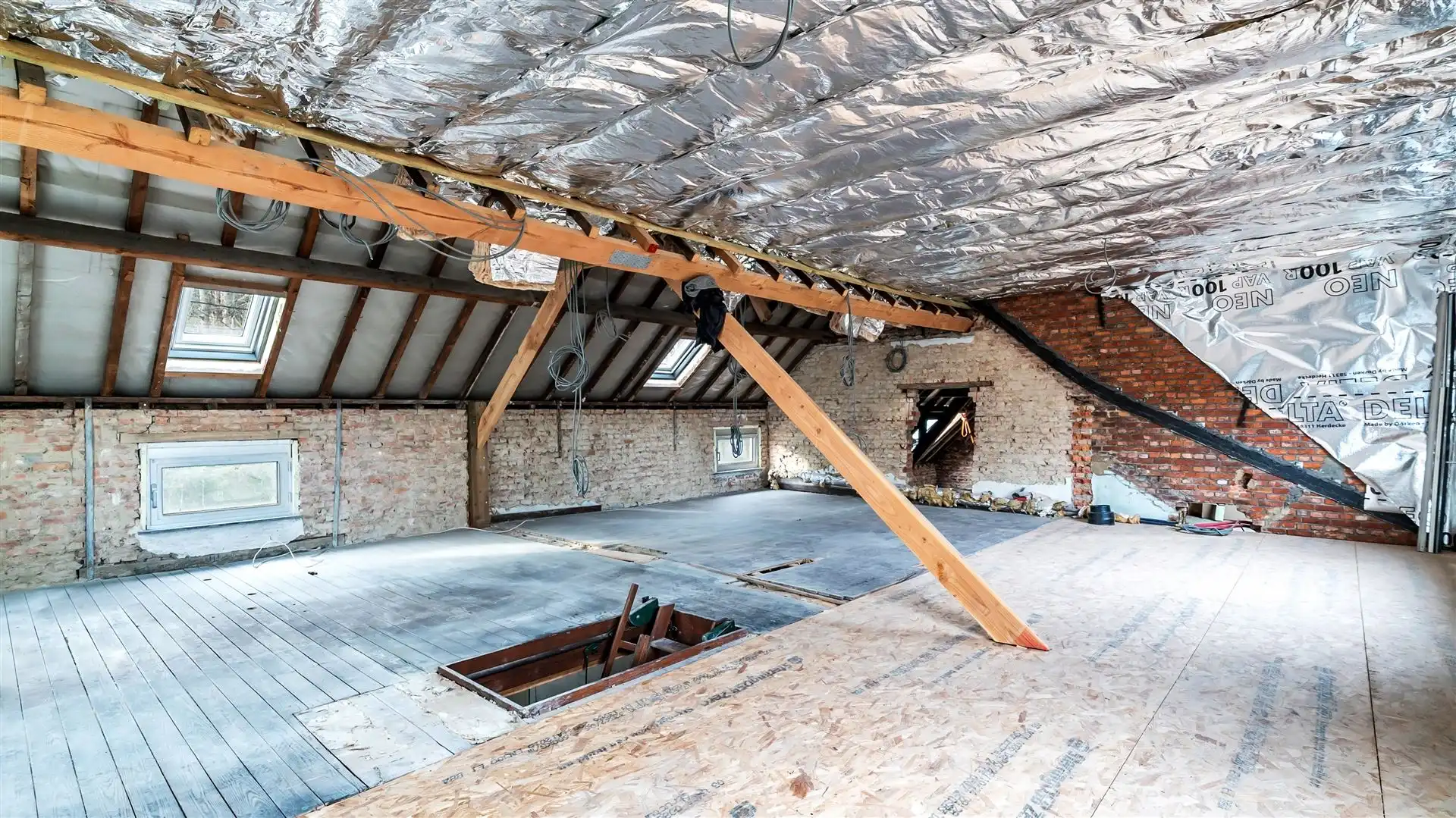 Ruime Woning op Groot Perceel in Bonheiden foto 3