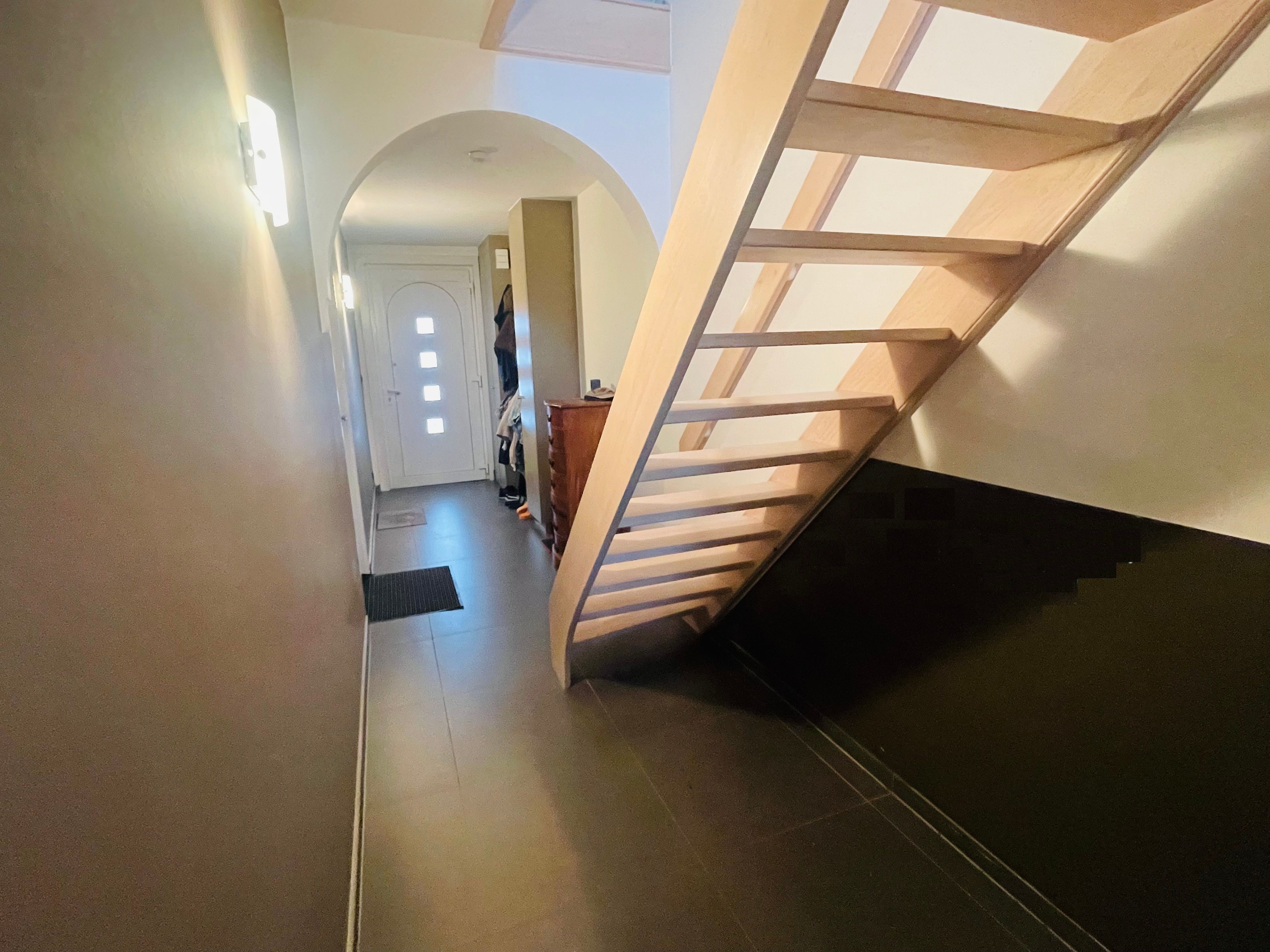 Sint-Kruis, Totaal gerenoveerd leuk instapklaar woonhuis, met zonnige tuin en 3 slaapkamers foto 11