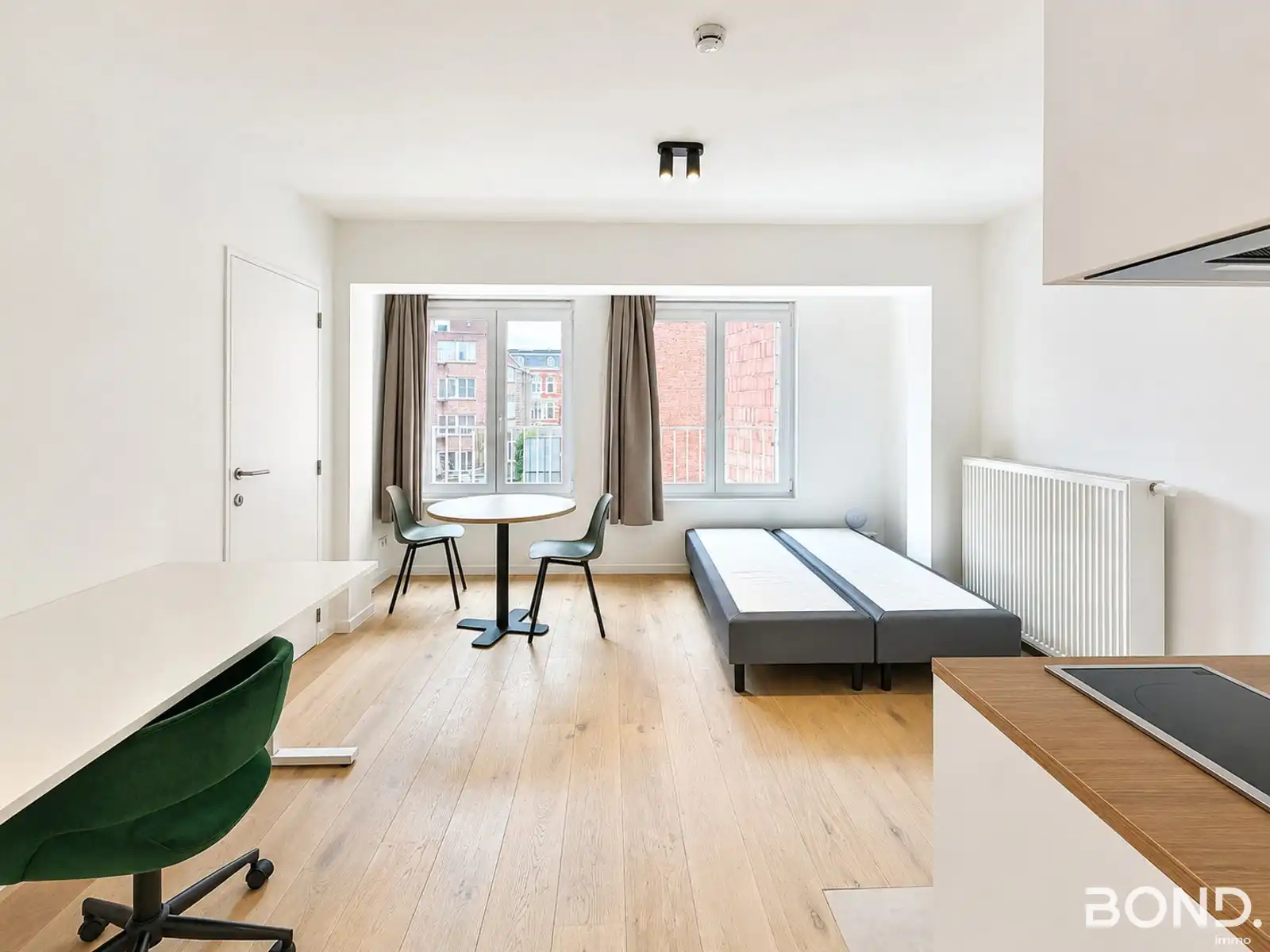 Lichtrijke studentenkamer met eigen badkamer op toplocatie foto 3