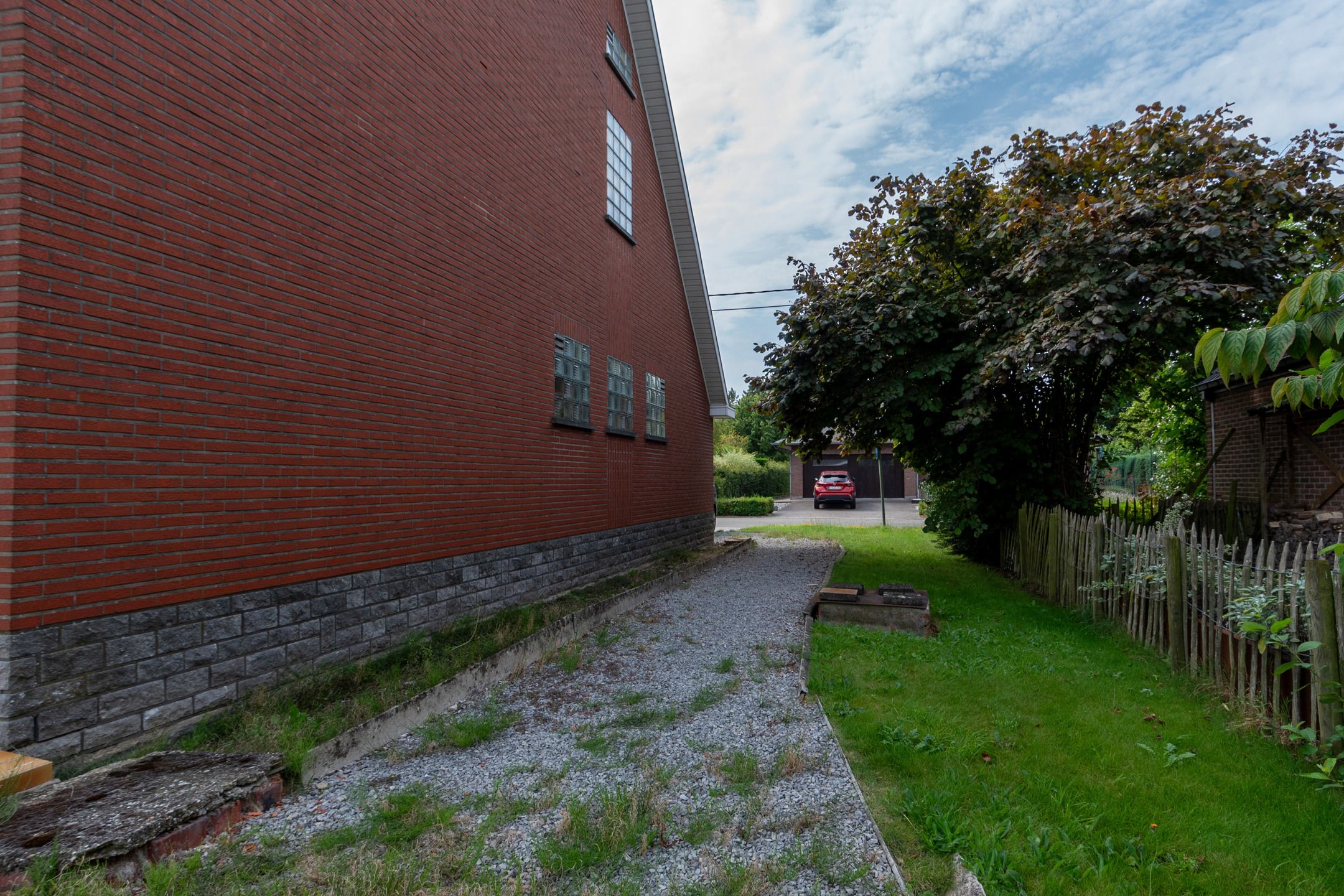 Te renoveren villa in rustige woonwijk foto 26