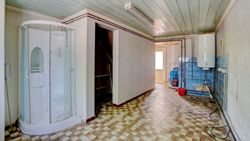 Te renoveren woning in het centrum op 6 are 87 ca foto 11