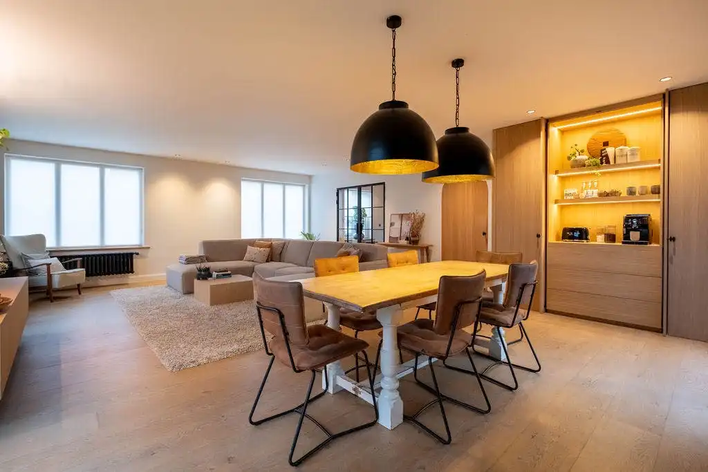 Gerenoveerd huis met loods te Oedelem / Sijsele foto 7