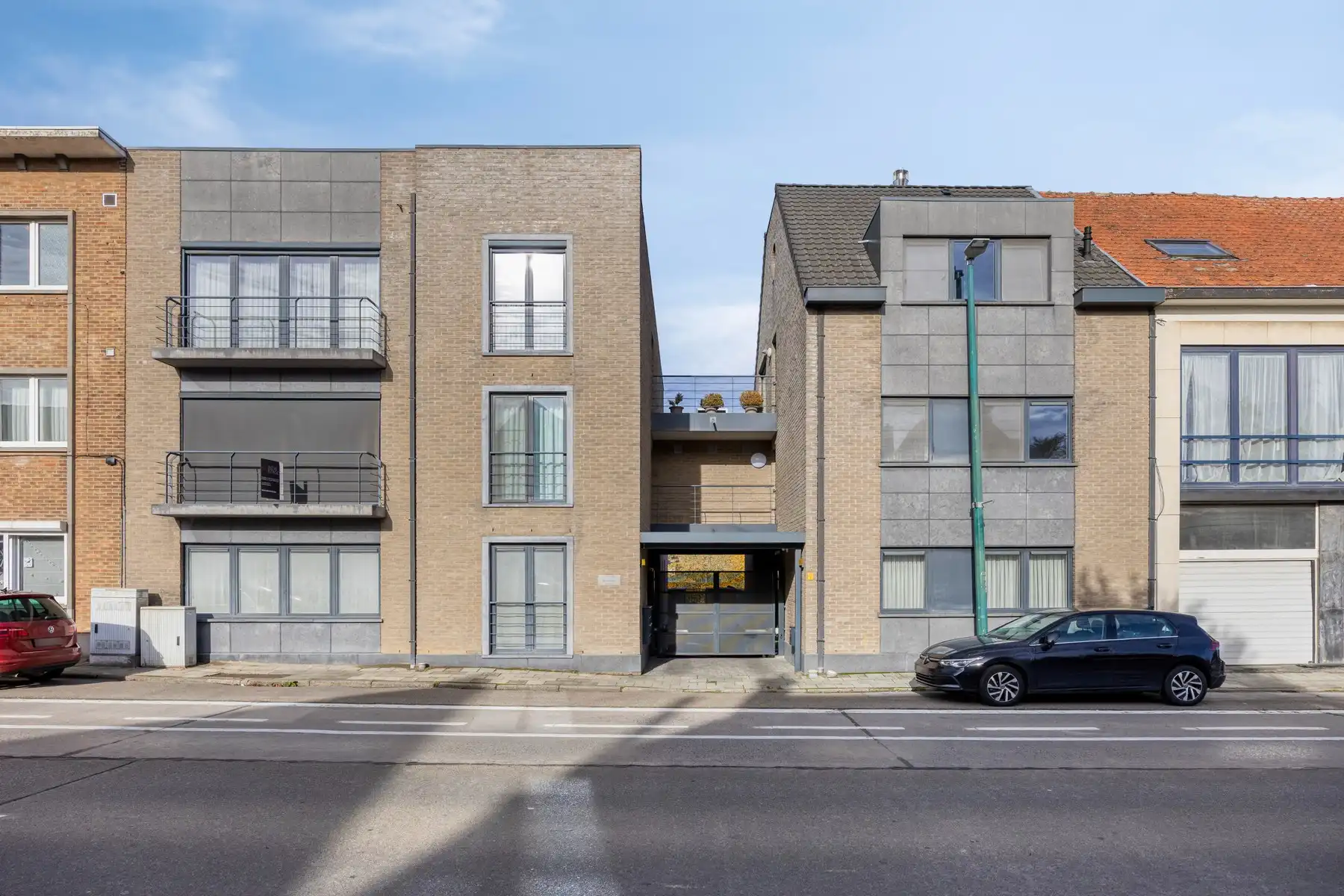 Mooi appartement met tijdloze architectuur in nieuwstaat foto 20