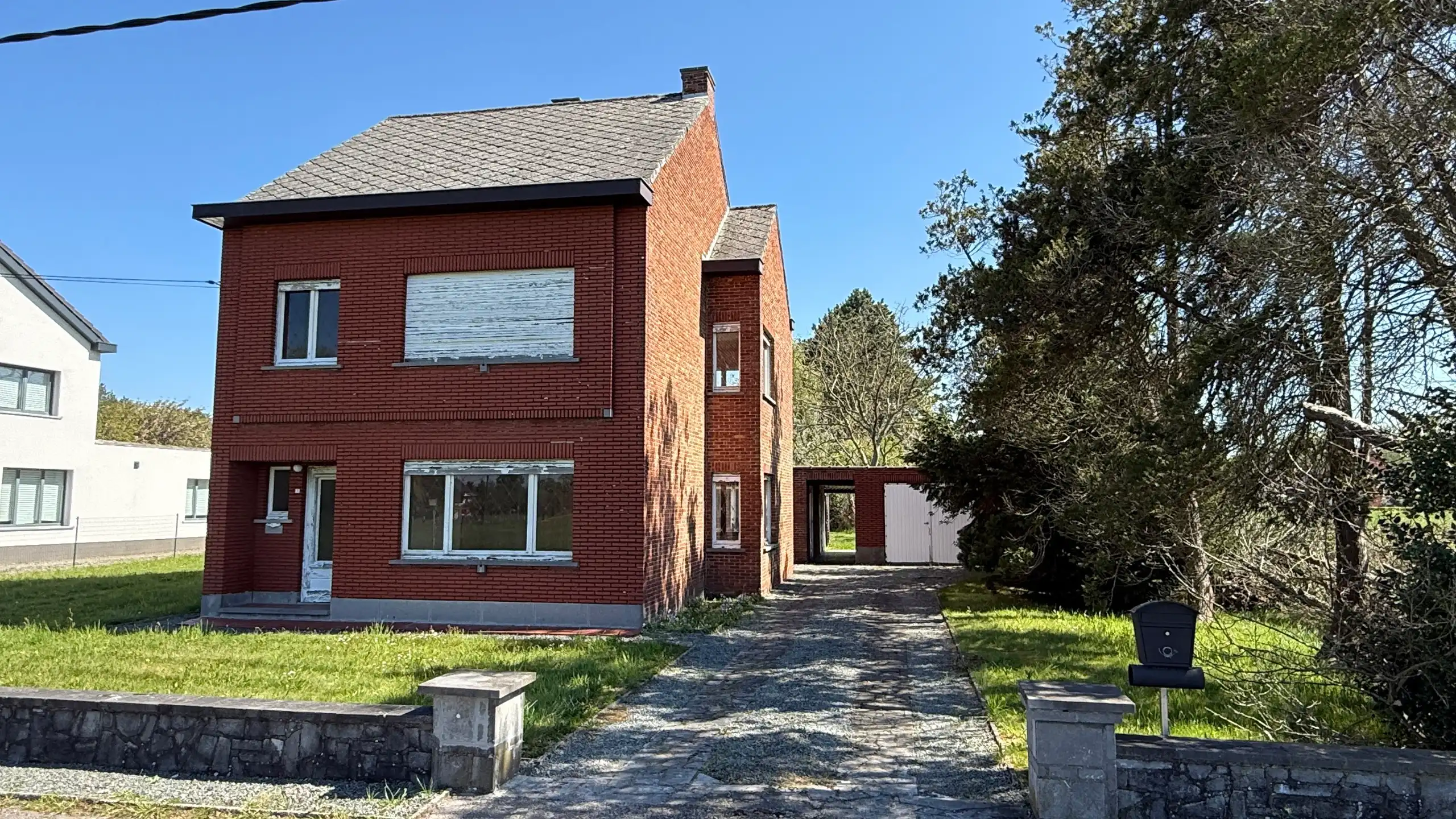 Te renoveren woning op prachtig perceel in het groene Baal foto 2