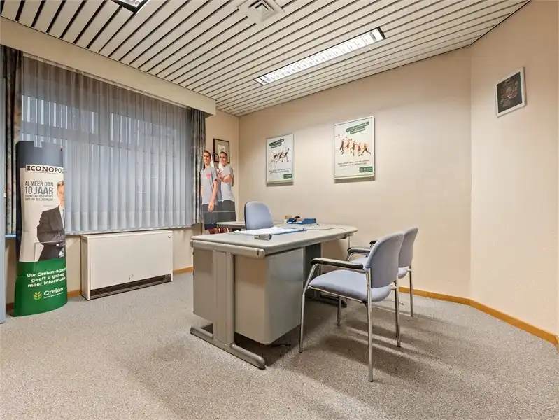 OPBRENGSTEIGENDOM MET HANDELSRUIMTE EN DUPLEX-APPARTEMENT IN SINT-TRUIDEN foto 11