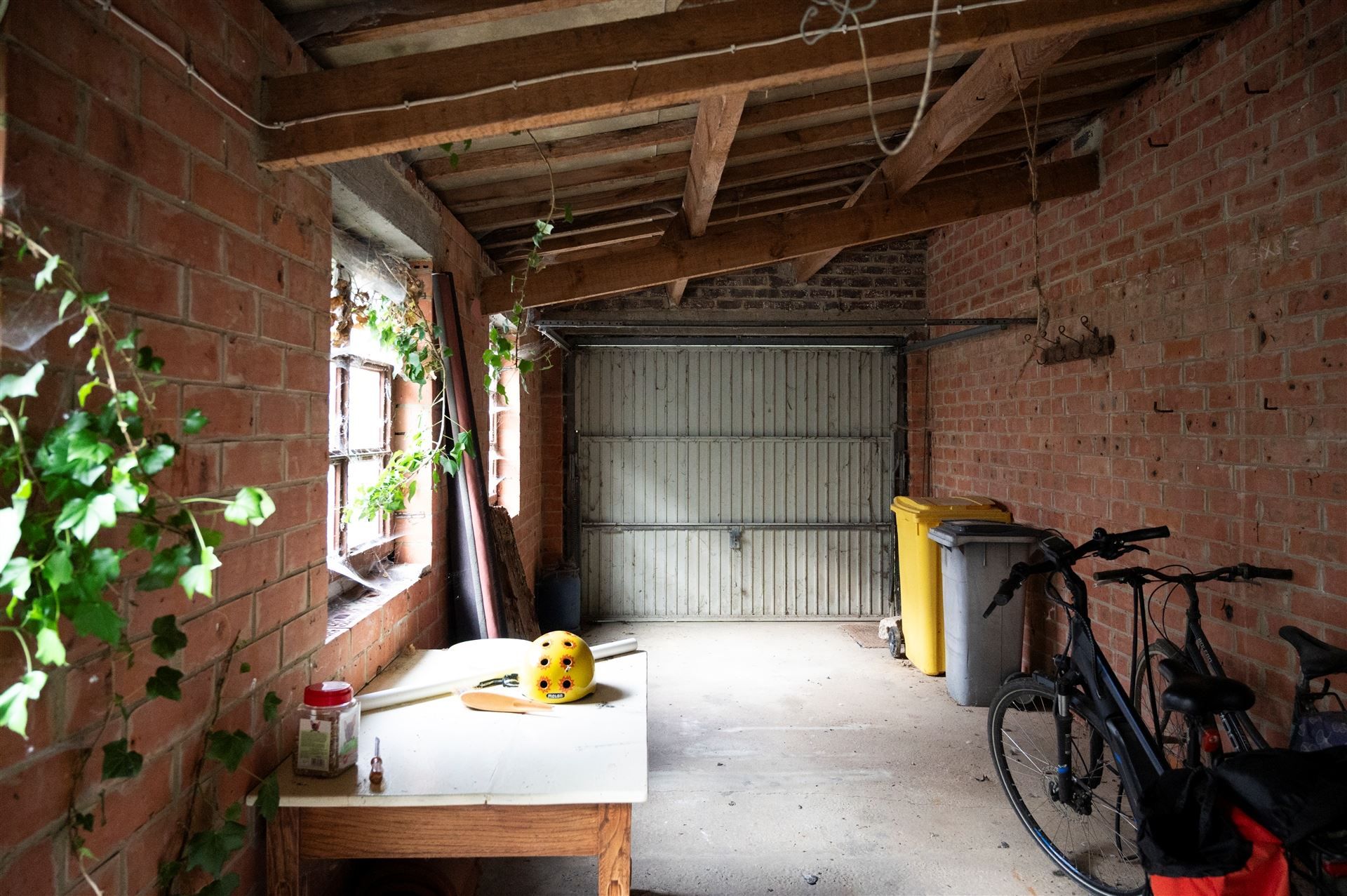 volledig te renoveren woning foto 17