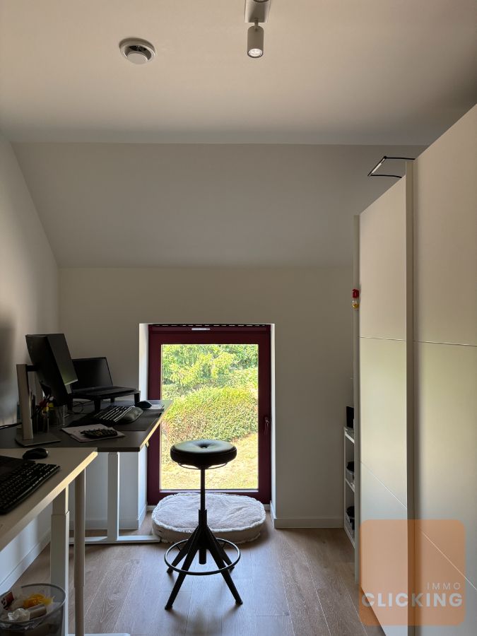 Slim wonen in stijl: volledig gerenoveerde woning in het groene Borchtlombeek foto 28