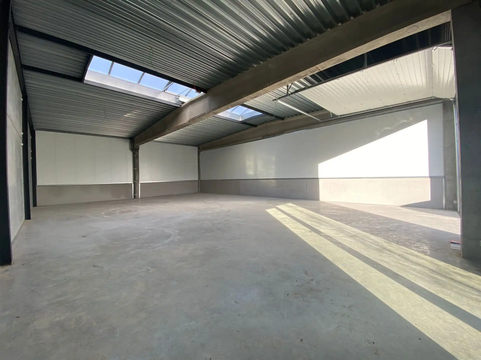 KMO-unit van 207m² in bedrijventerrein De Melkerij in Evergem-Sleidinge foto 7