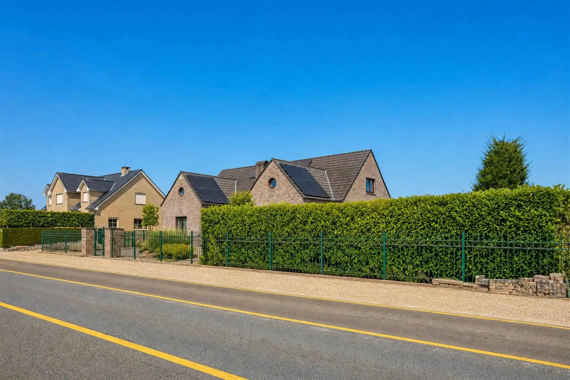 Ruime woning op een perceel van 20a! foto 42