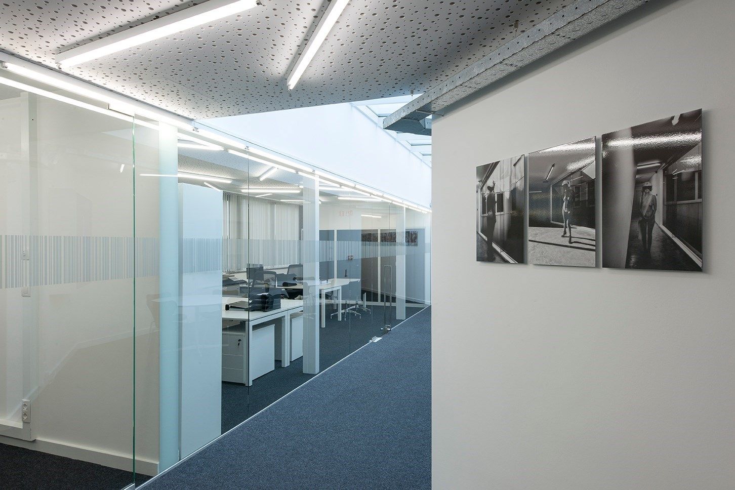 Instapklare kantoorruimte  (32 m²) met parking en alle faciliteiten inclusief, Torhout. foto 9