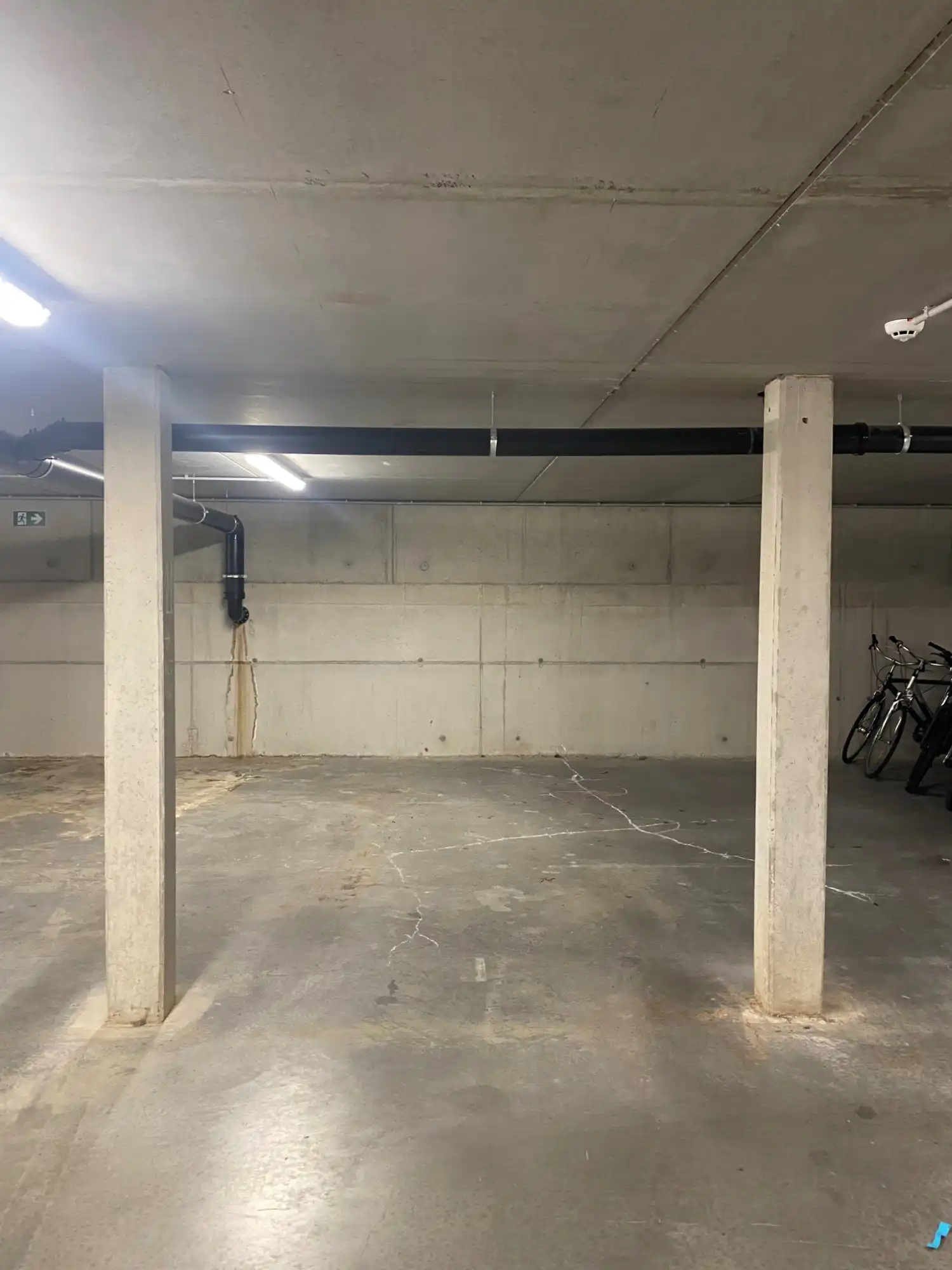 Centraal gelegen ondergrondse autostaanplaats foto 2
