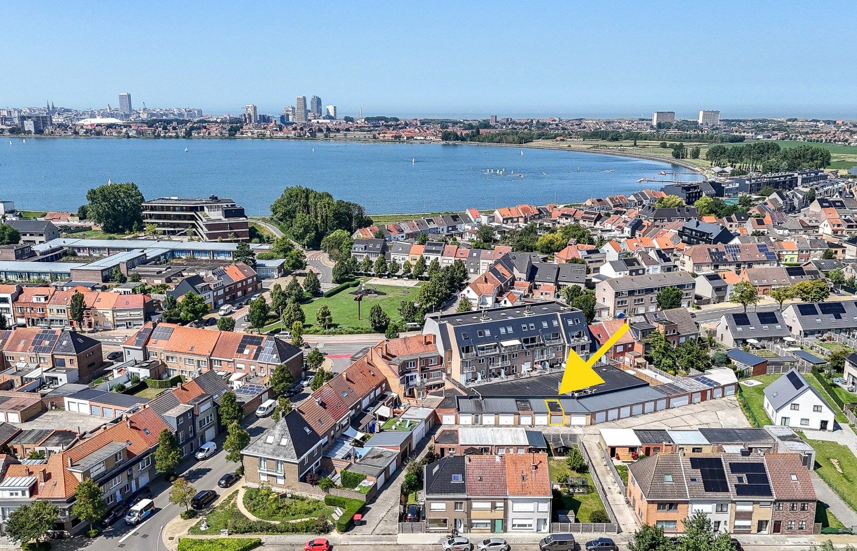 Garagebox op gunstige locatie te Bredene foto 2