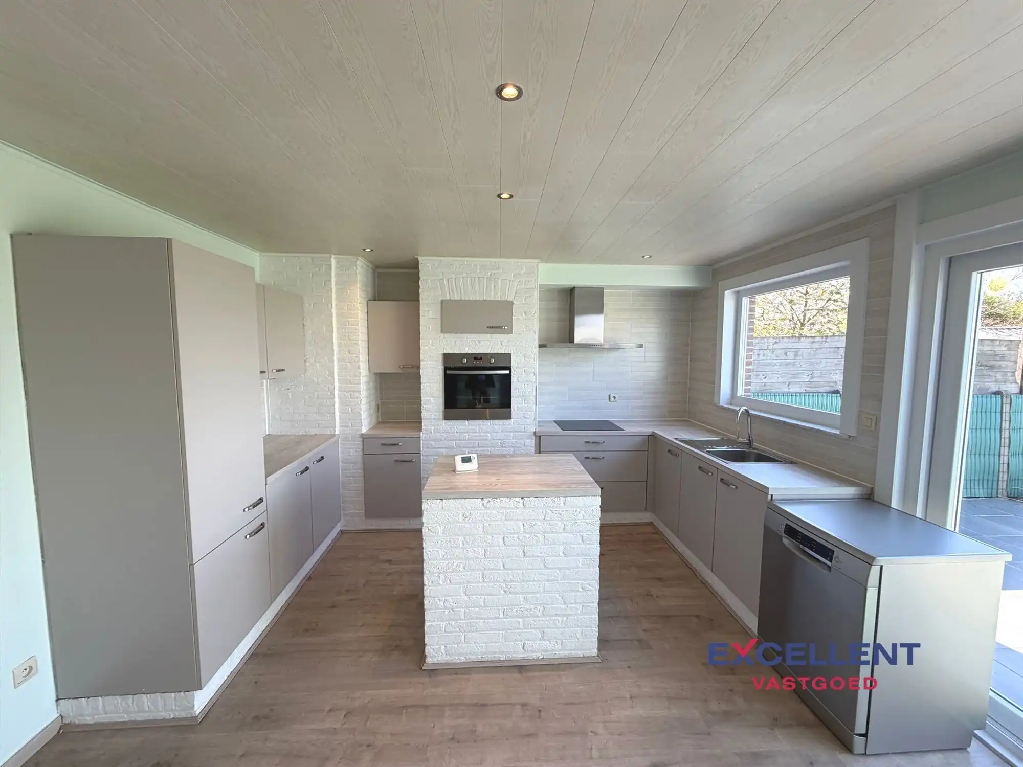 Instapklaar huis met 3 slpk en tuin te huur Aalst foto 8