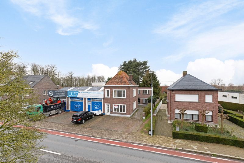 Ruime degelijke woning, 300m2 bewoonbaar! foto 2