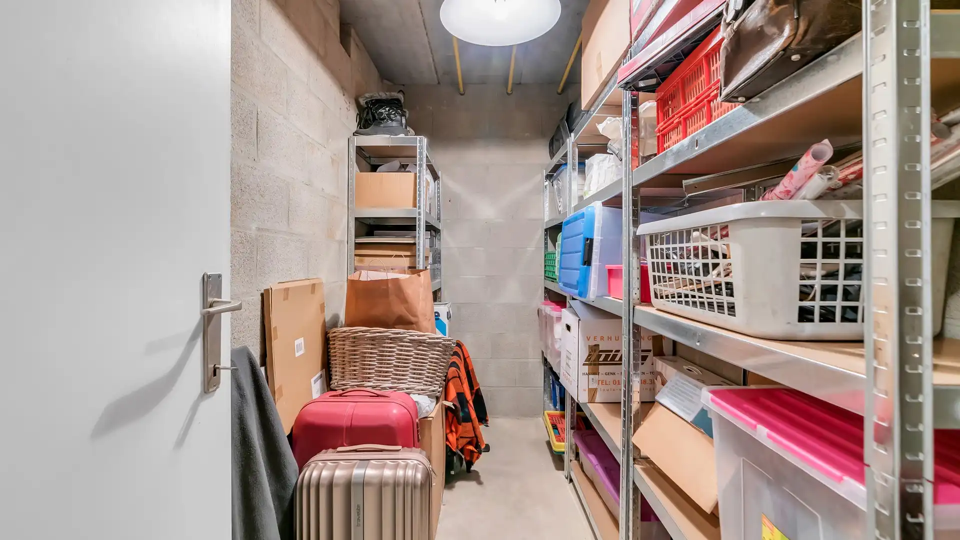 Lichtrijk, energiezuinig en instapklaar appartement met riant terras foto 17