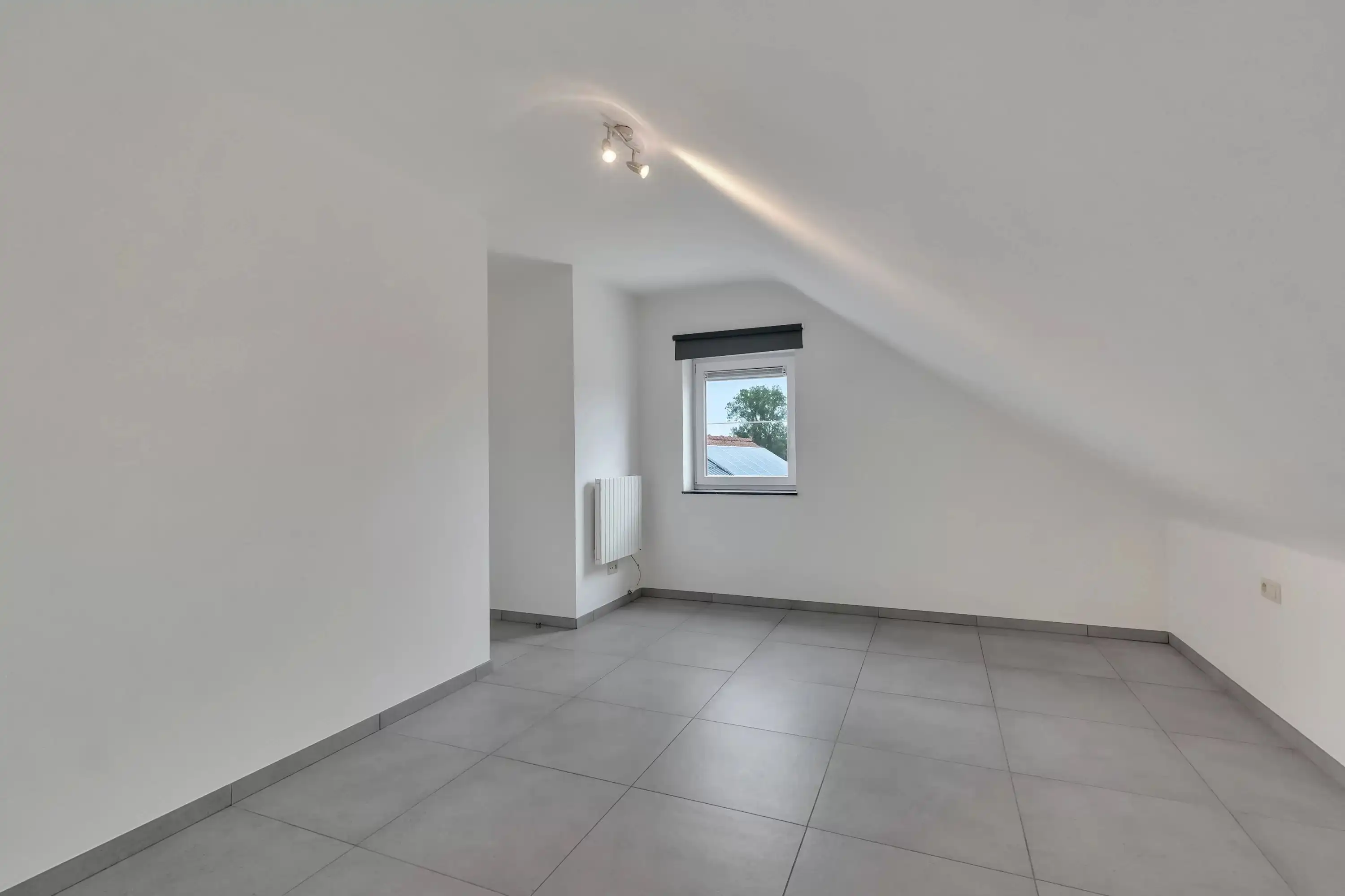 Mooi, recent appartement foto 8