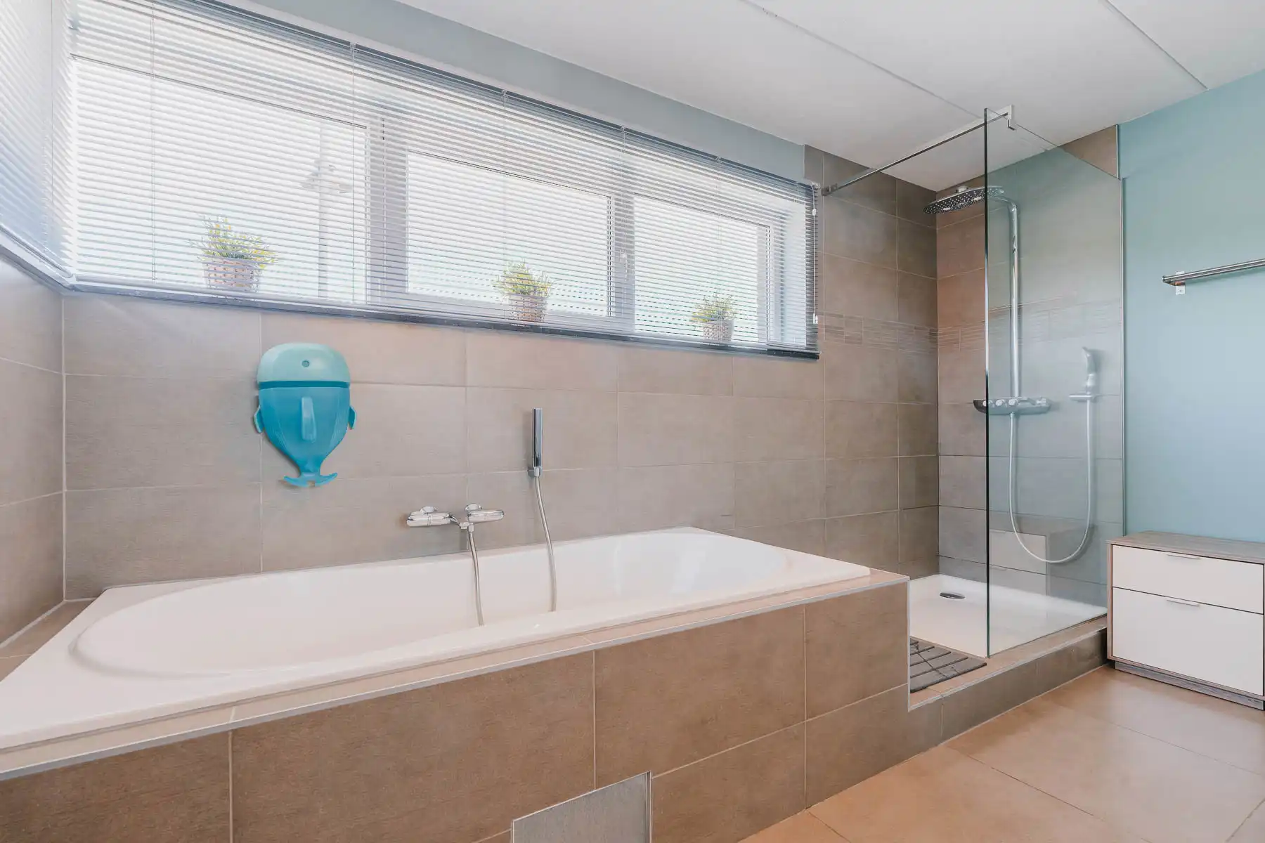 Ruime (278m²!), kwalitatieve gezinswoning met sterk EPC! foto 13