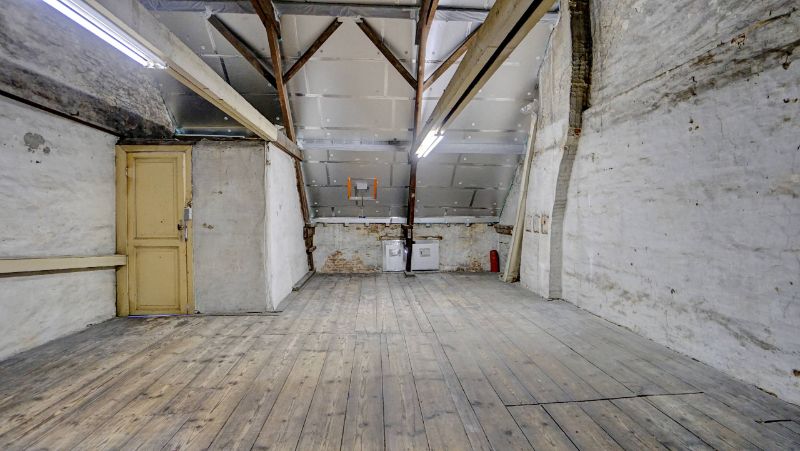 Ruime herenwoning met mogelijkheid praktijkruimte op 1 are 79 ca met stadstuintje foto 23