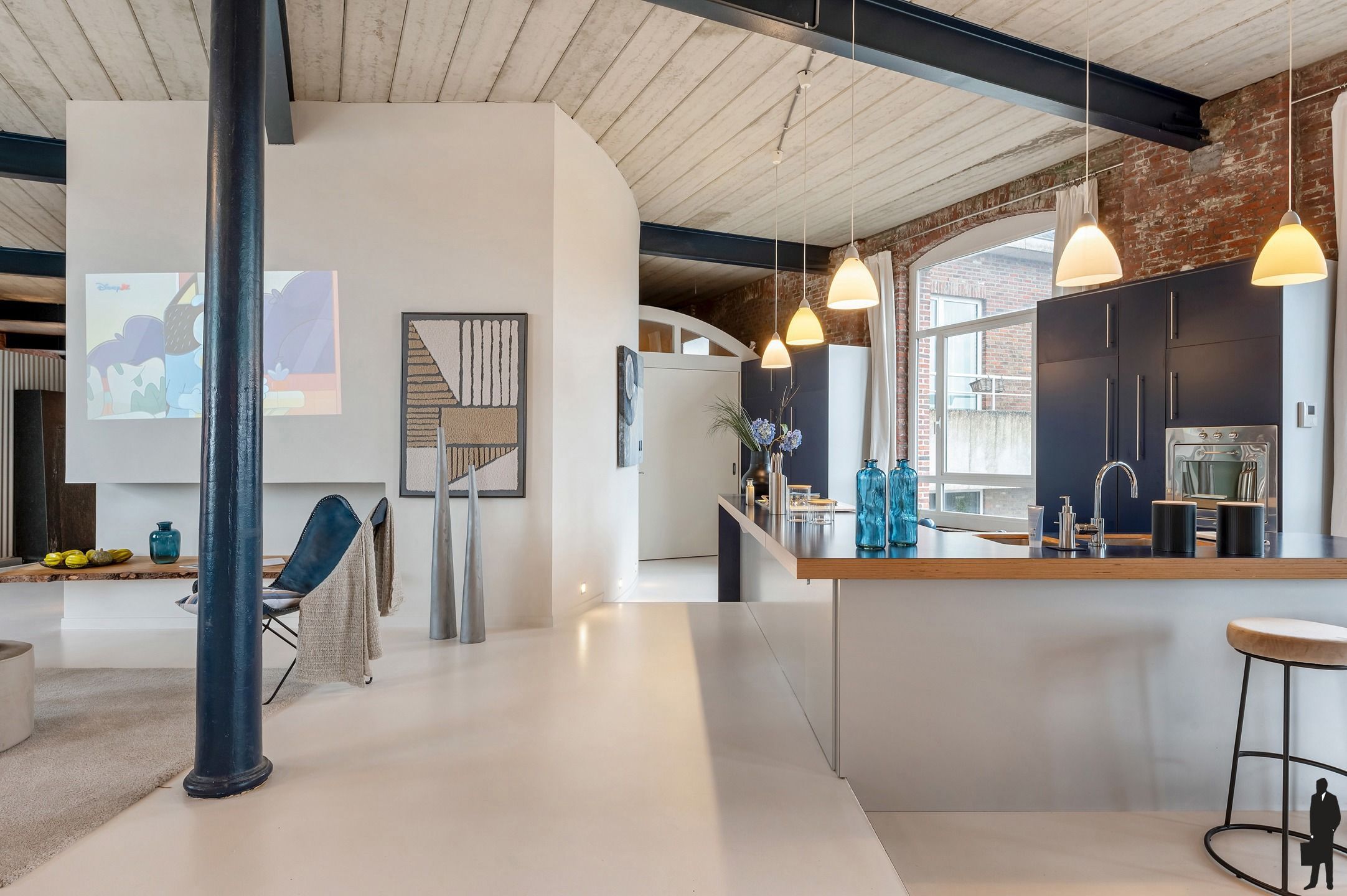 Luxueuze, ruime (317m²) en energiezuinige (EPC A) loft te Mechelen met 4 slk en 3 badk. foto 3